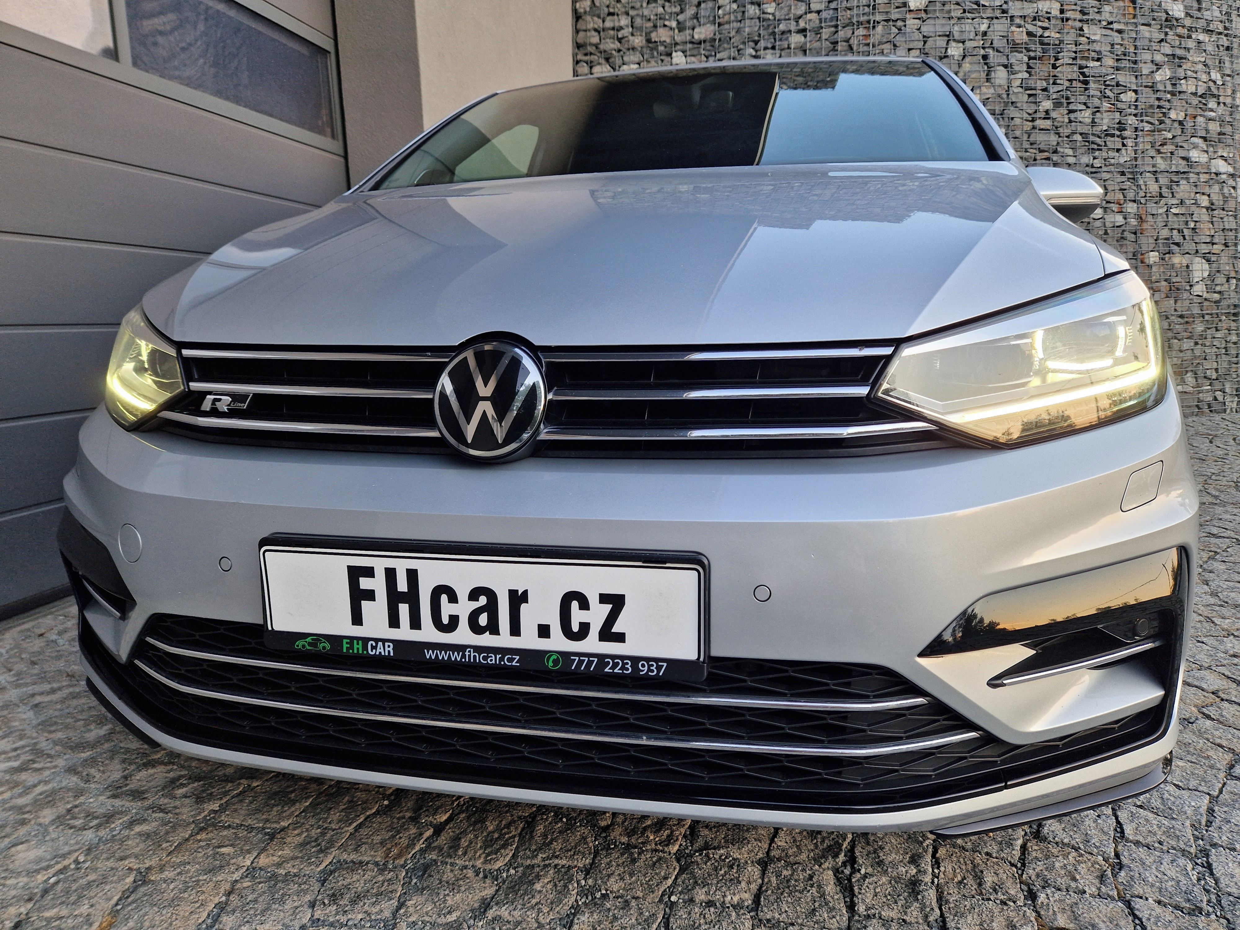 Volkswagen Touran, 2,0 TDI, 110 KW, DSG, R line - fotka 4