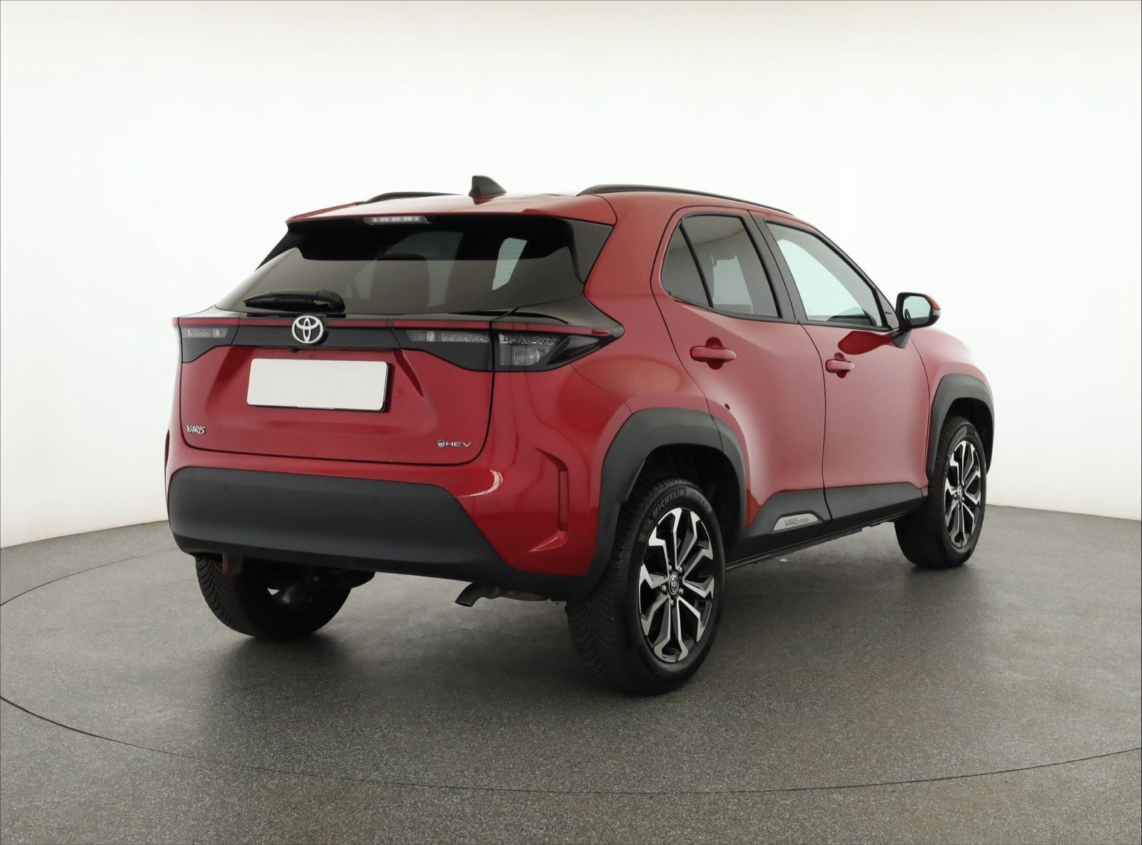 Toyota Yaris Cross, 1.5 VVT-iE, Záruka, Automat - fotka 4