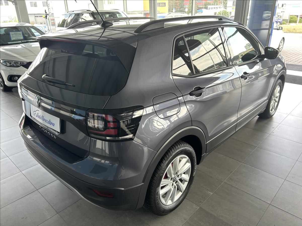 Volkswagen T-Cross, 1,0   TSI,LIFE,2.MAJITEL - fotka 6