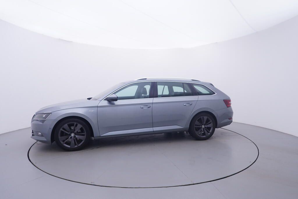 Škoda Superb, L&K 2.0 TDI 140 kW - fotka 2