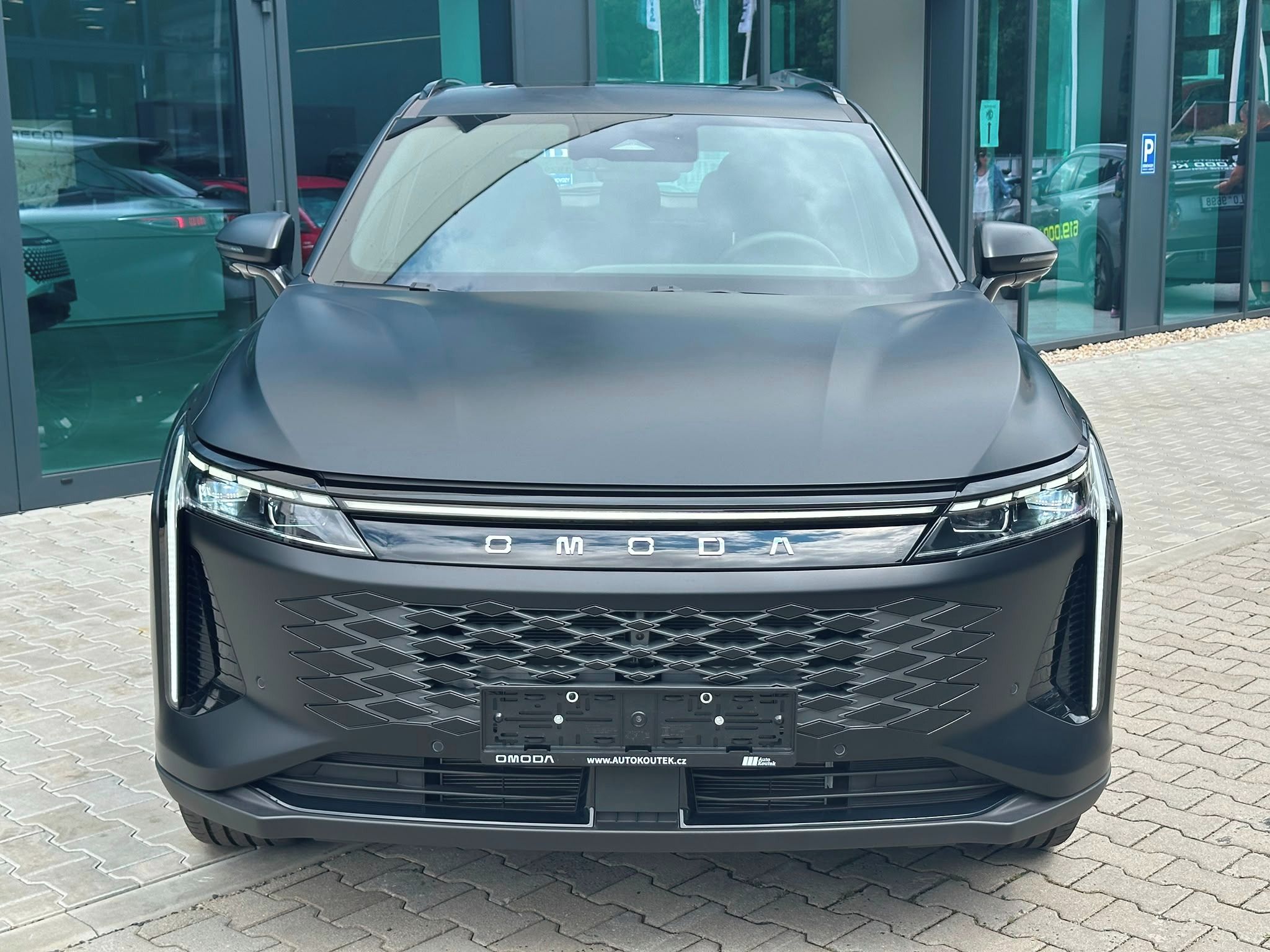 Omoda 9, 395kw/540hp Black Knight edice - fotka 4