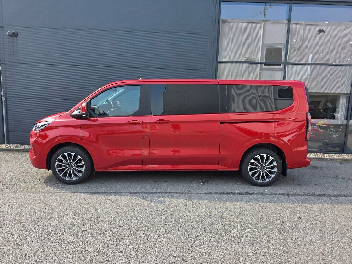 Ford Tourneo Custom, Tourneo Custom Titanium X, 2,0 - fotka 3