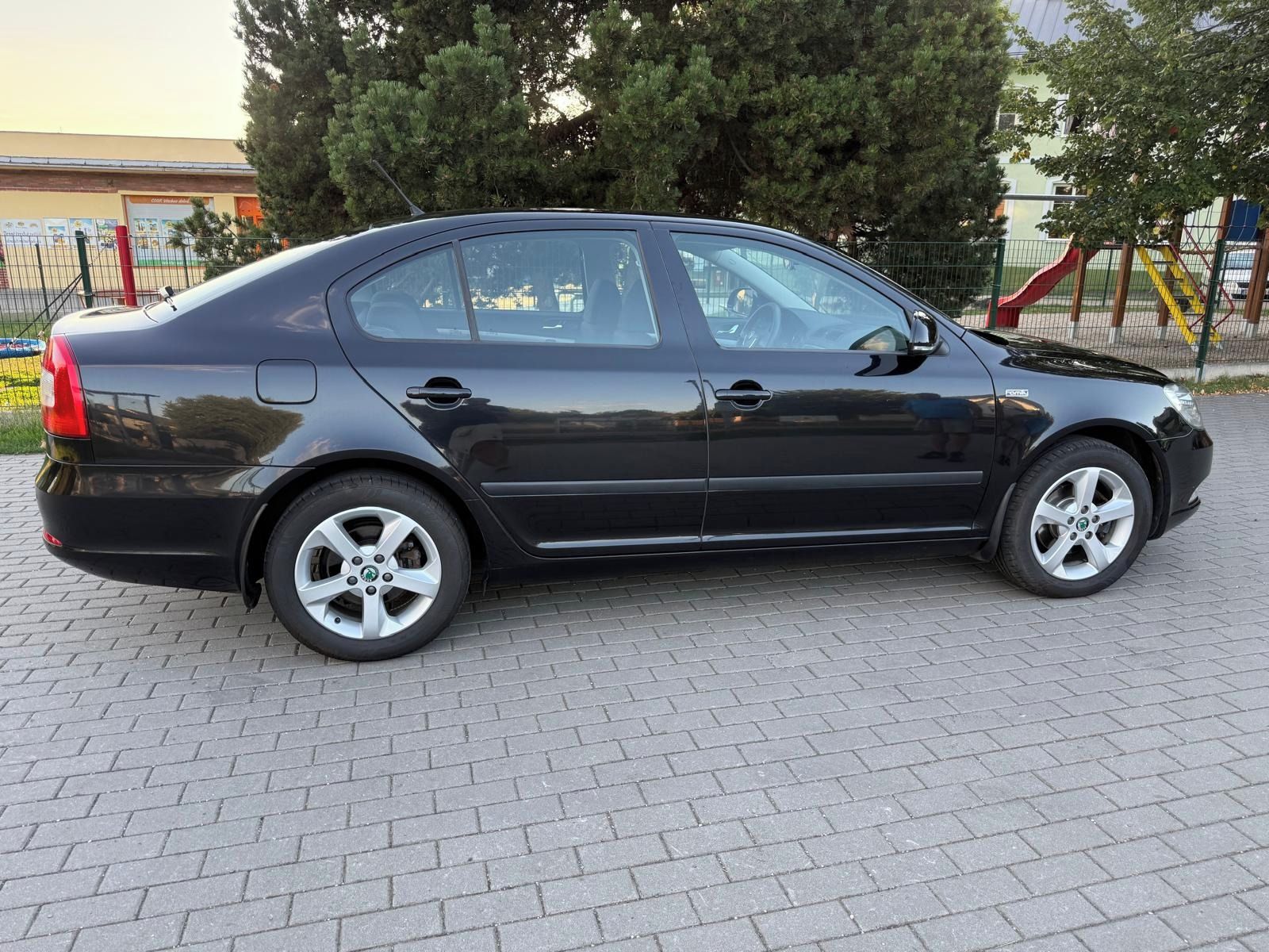 Škoda Octavia, 1.4TSi 90kW krásnýLAK serviska - fotka 2