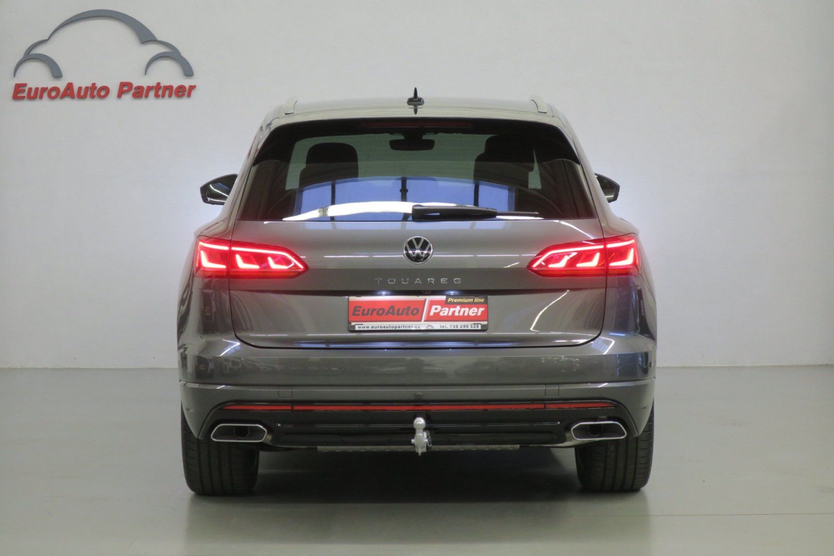 Volkswagen Touareg, R-Line 3,0TDI 210kW Nez. top. - fotka 4