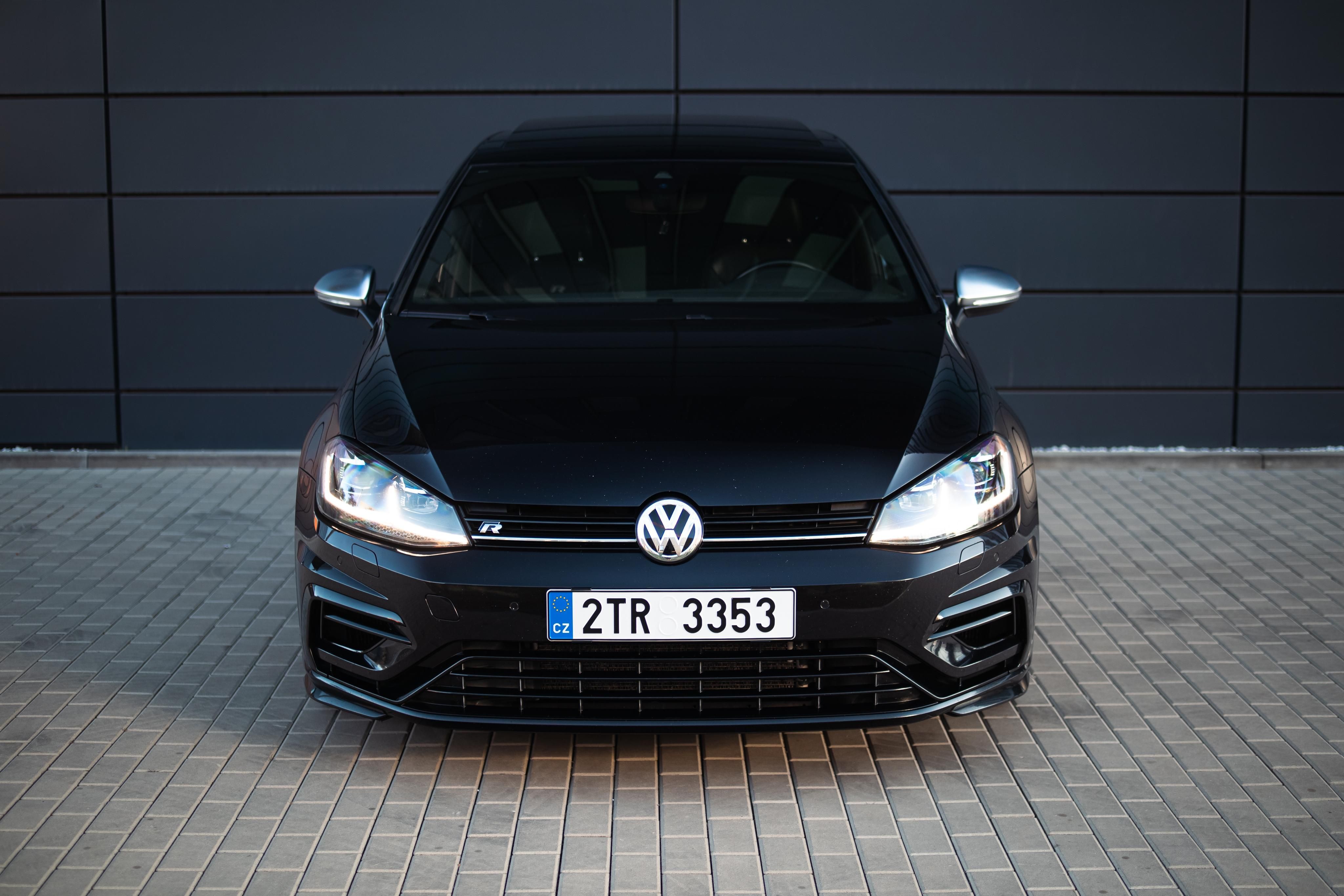 Volkswagen Golf, 7.5 R 2.0 TSI 228kW (346kW) - fotka 2