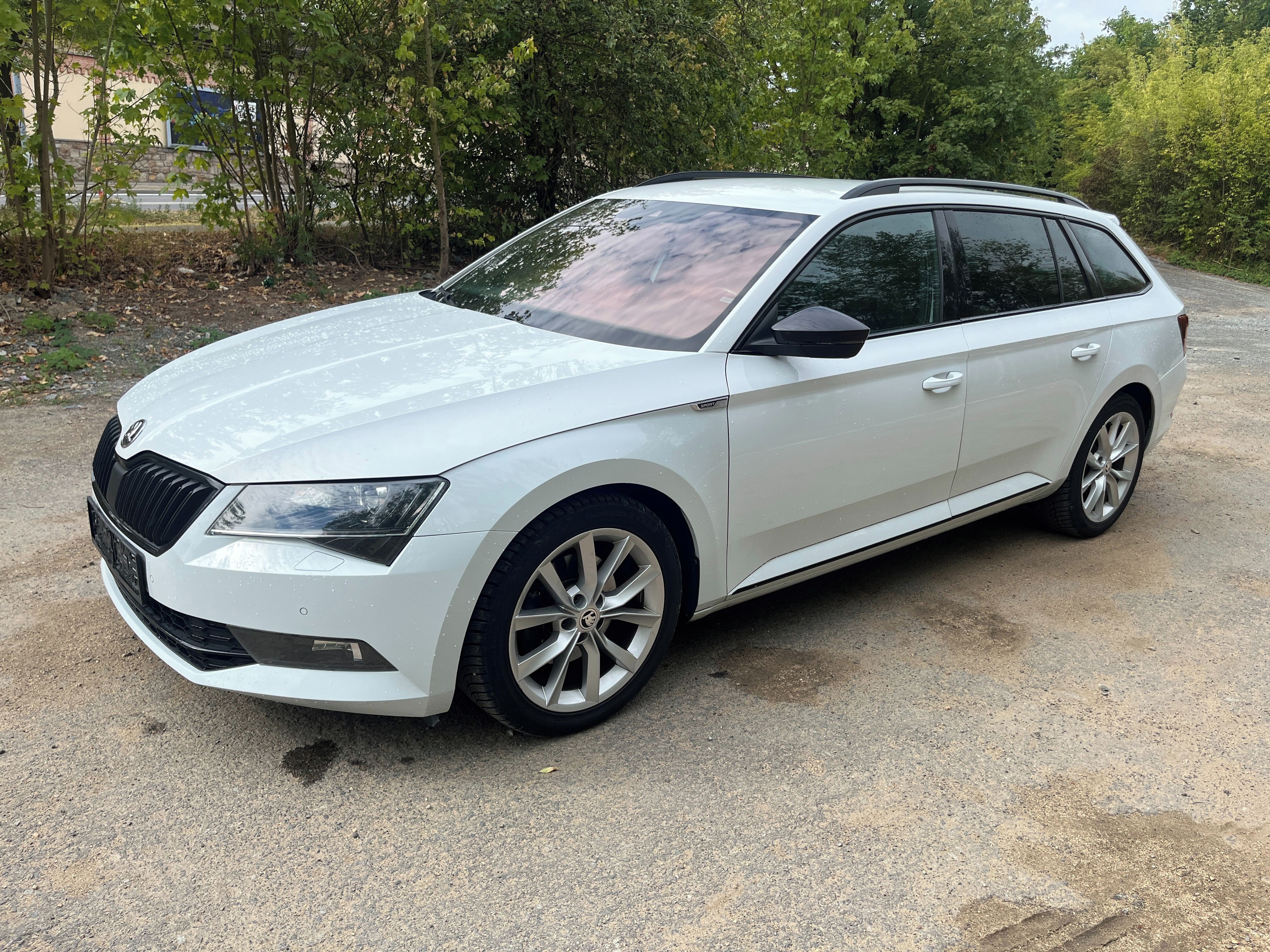 Škoda Superb, 2.0Tdi 140kw 4x4 sportline - fotka 2