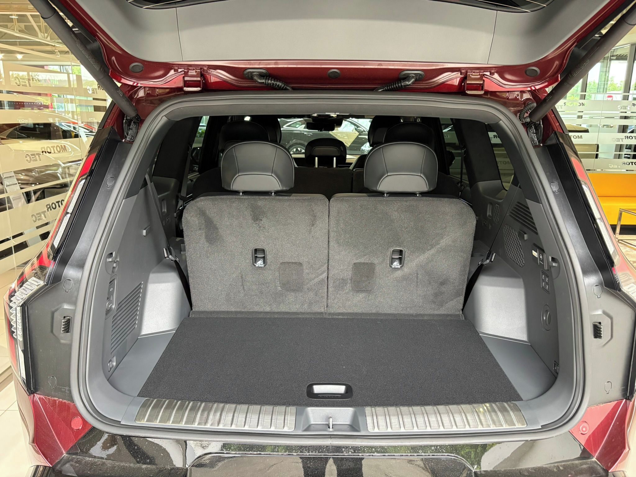Kia EV9, 7P 4x4 GT 374 KW + 99,8 KWH (2 - fotka 5