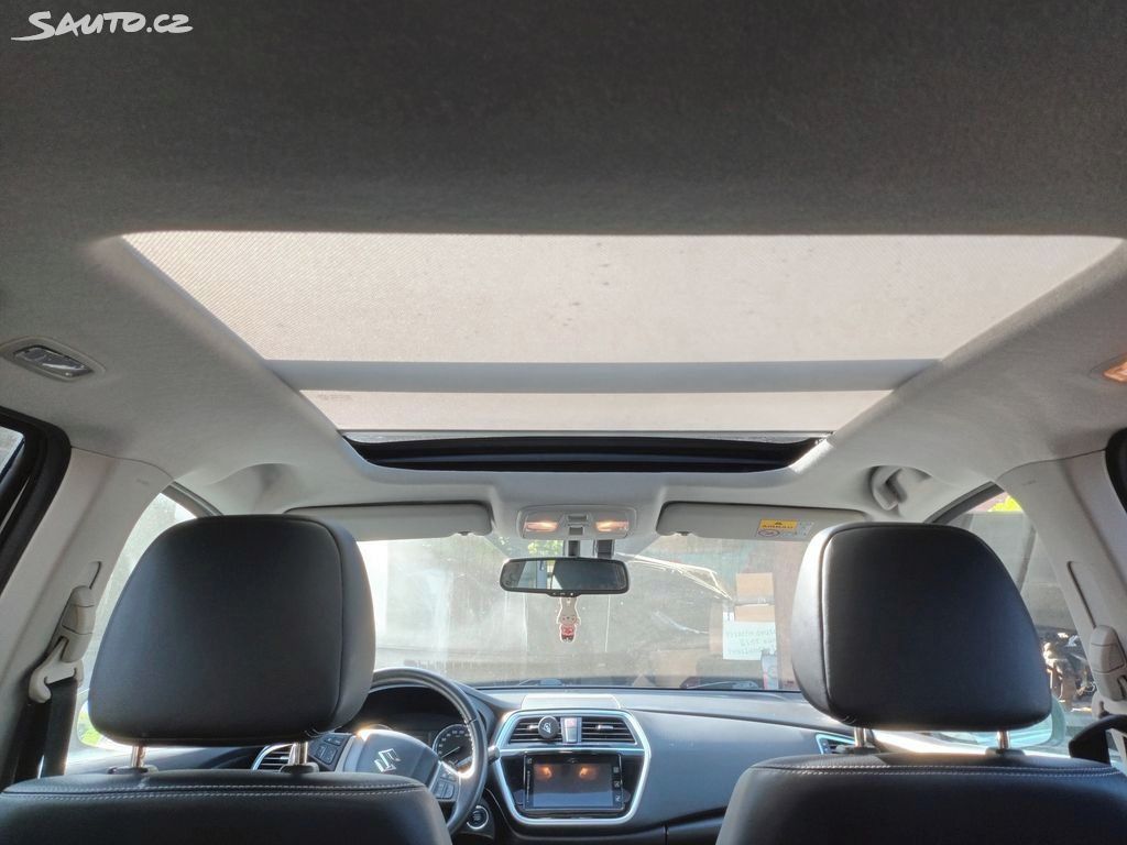 Suzuki SX4, 1.4i 103kw aut.4x4 plná výb.ČR - fotka 5
