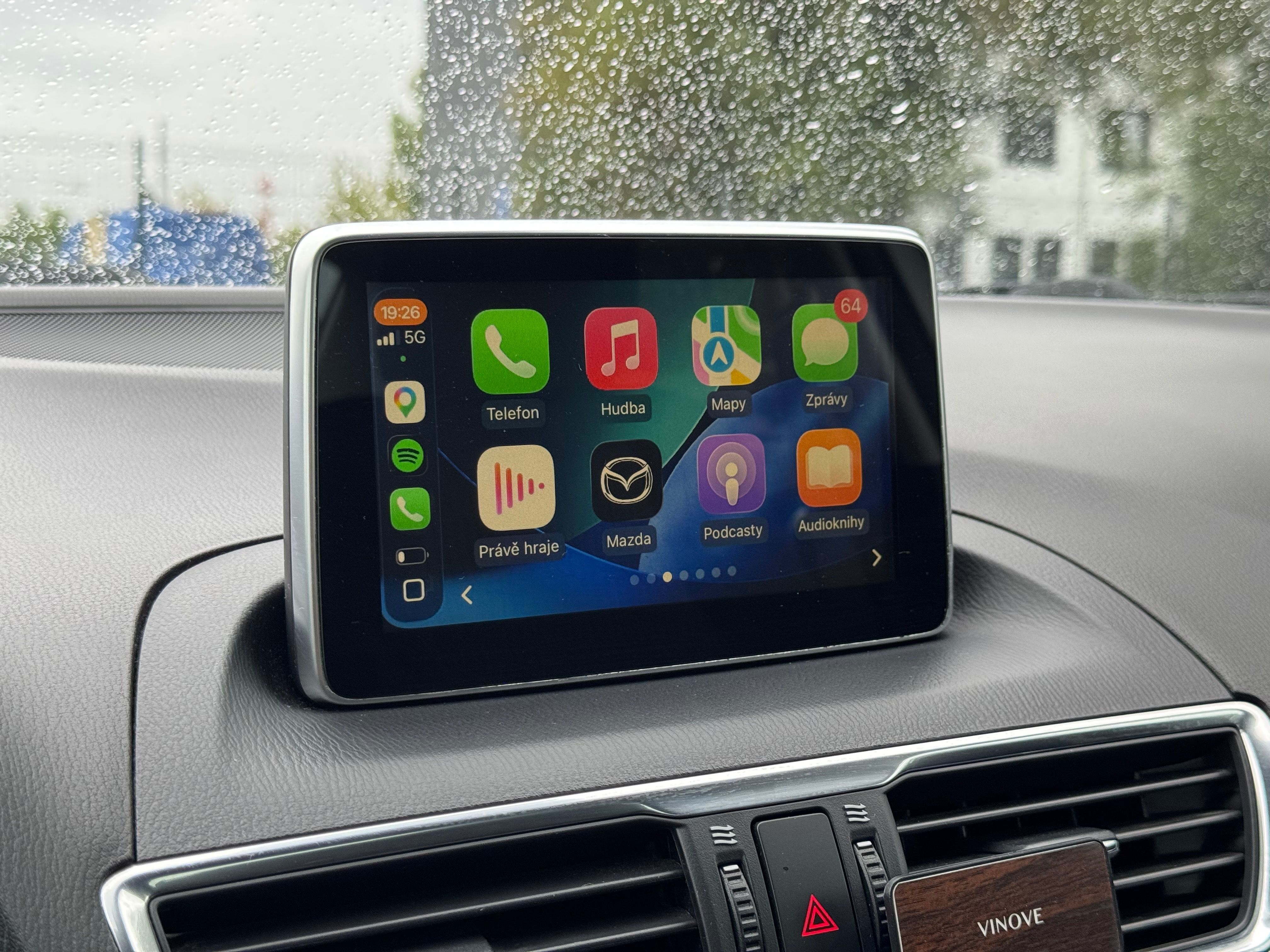 Mazda 3, Revolution, Carplay, Headup - fotka 2