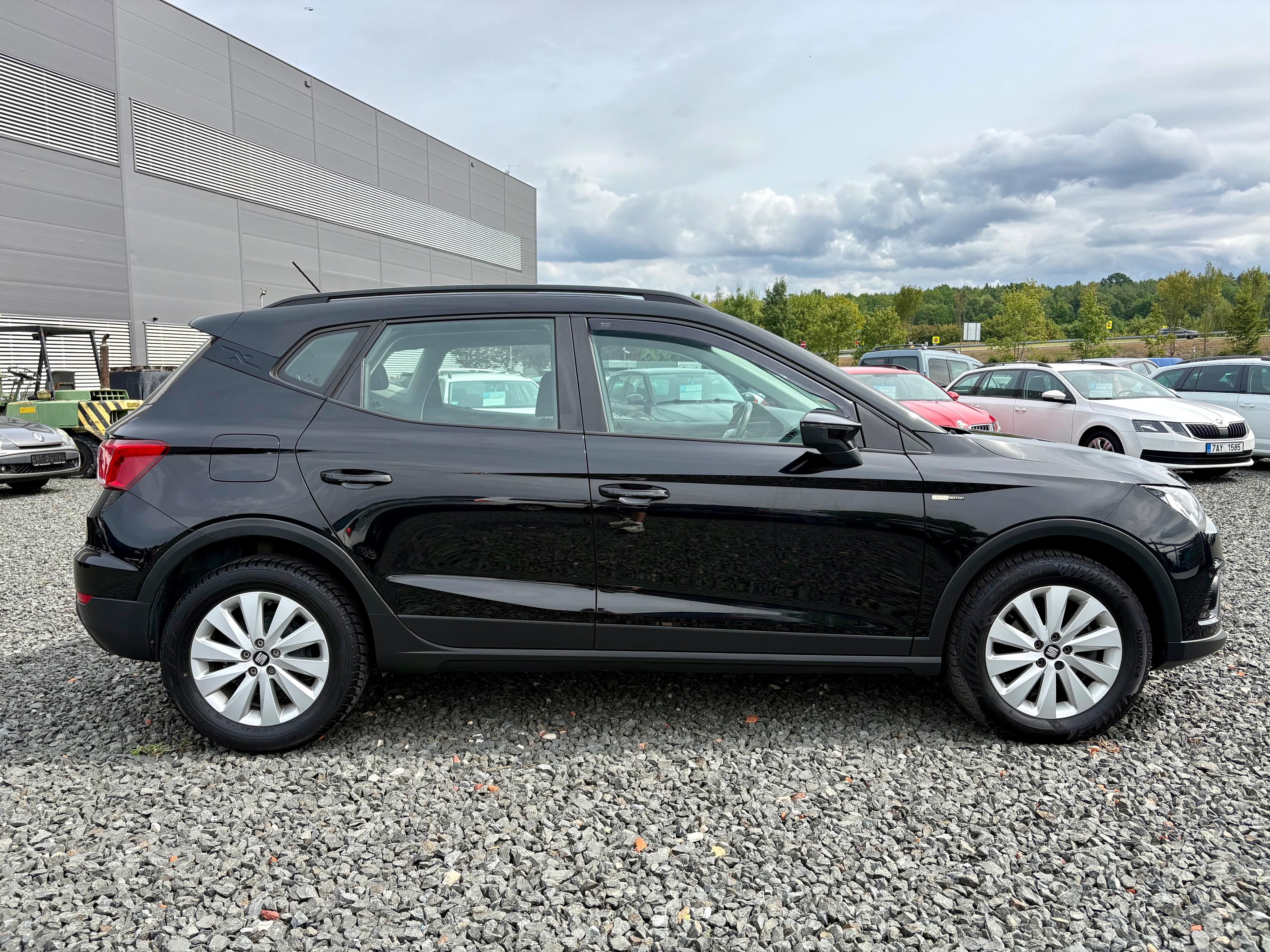 Seat Arona, 1.6TDi 70kw Style - fotka 4