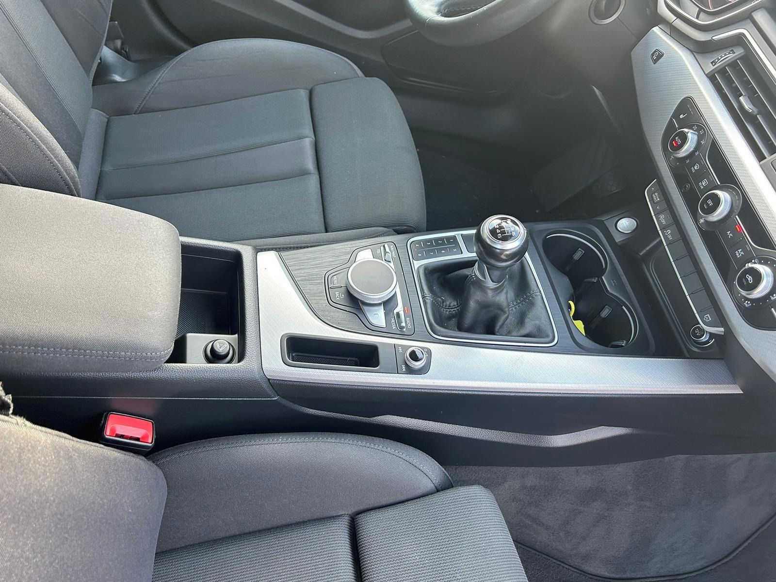 Audi A4 Avant, Audi A4 Avant Sport 2.0 TDI - fotka 5