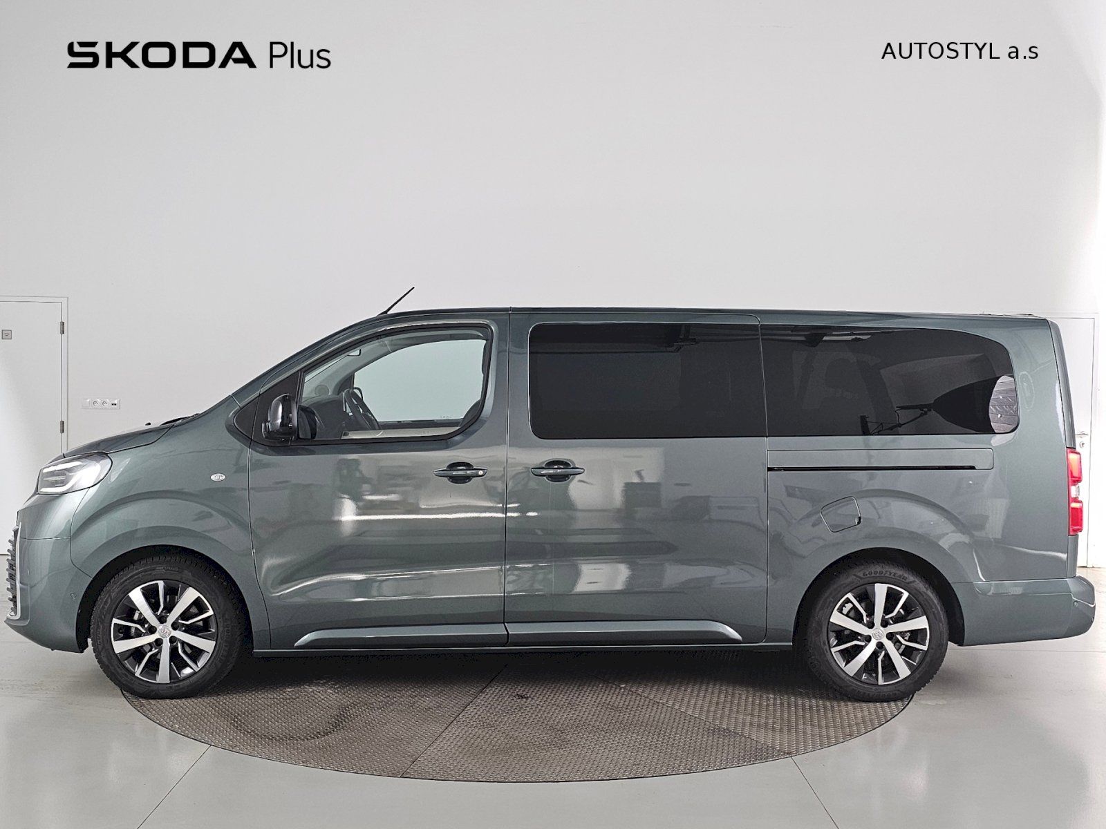 Toyota Proace, Proace Verso VIP L2 Webasto - fotka 3
