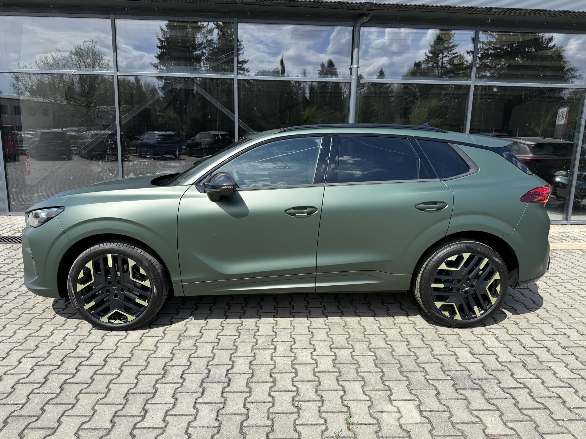 Cupra Terramar, 2.0TSI 150kW 4WD TRIBE NT R20! - fotka 5