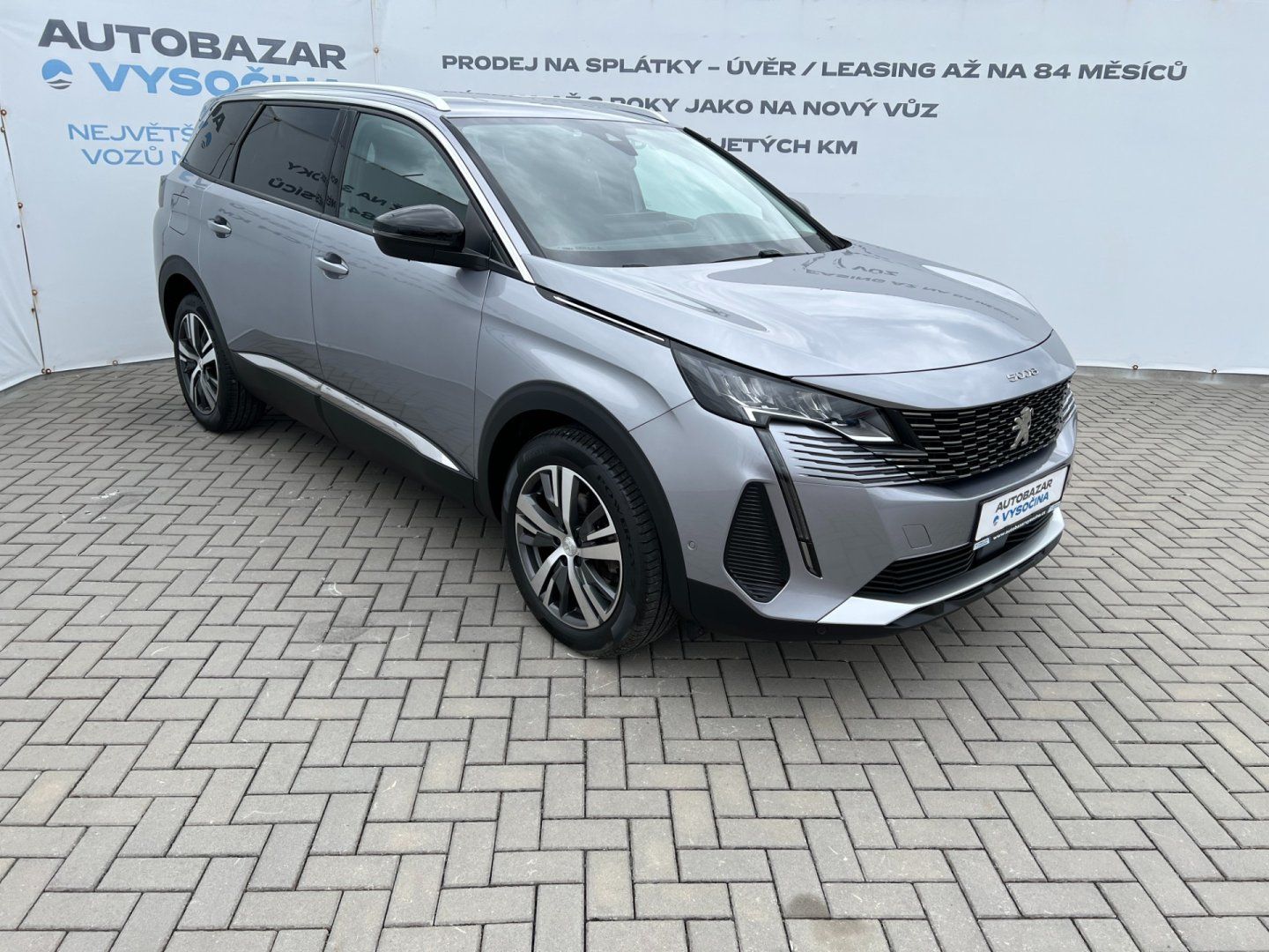 Peugeot 5008, 1.2PT 96kW! Allure! Tažné! LED - fotka 3