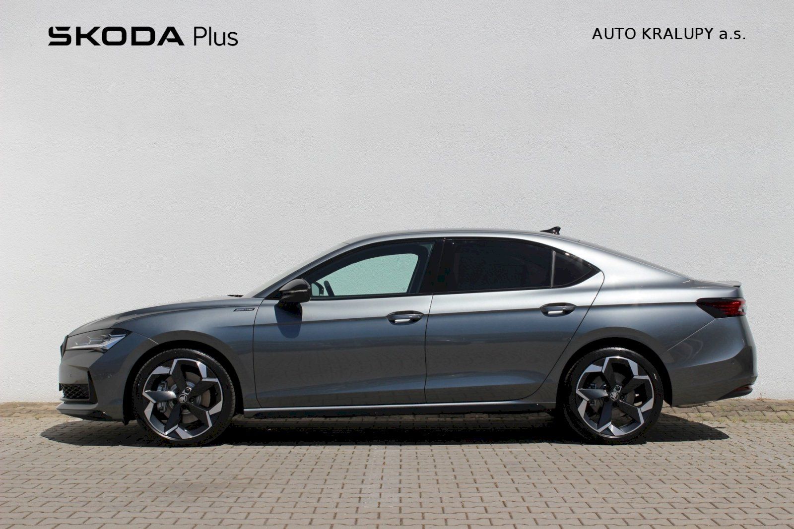 Škoda Superb, 2.0TSI/195kW SPORTLINE MAX - fotka 3