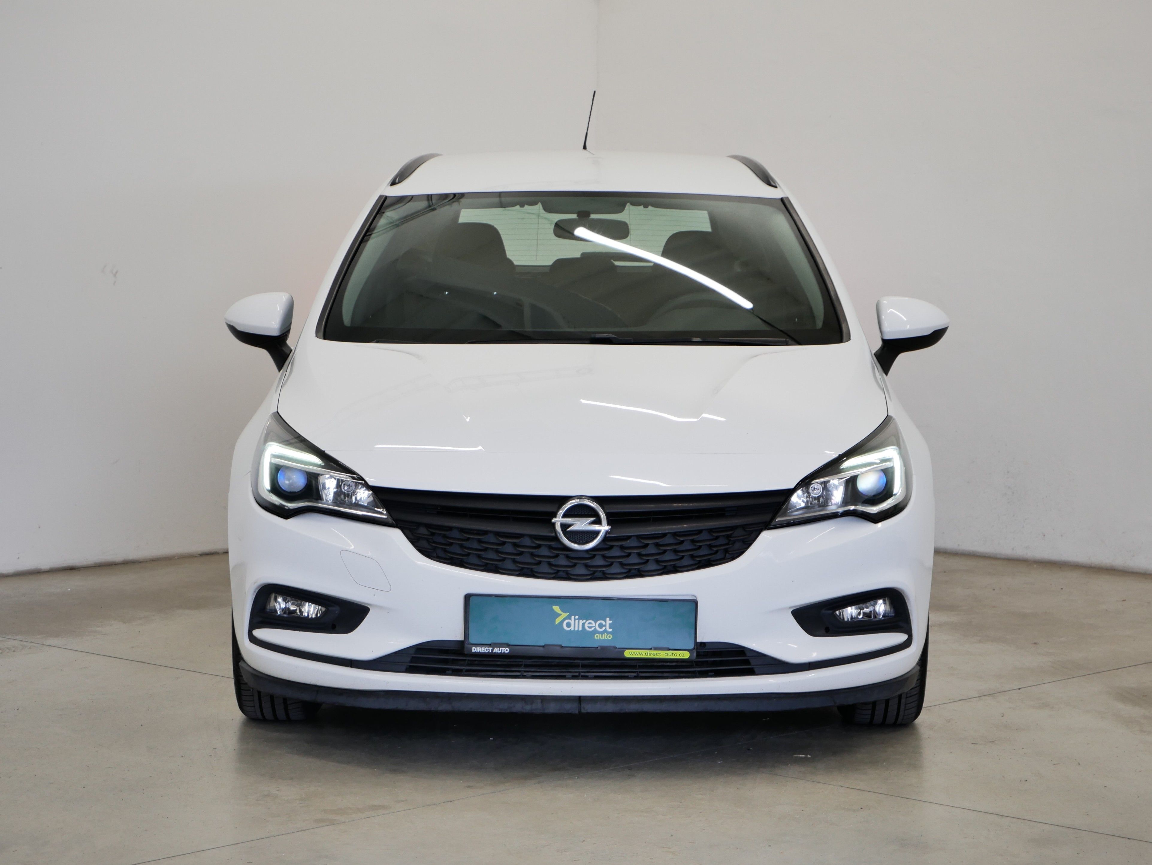 Opel Astra, 1.6 CDTi 81 kW Sports Tourer - fotka 4