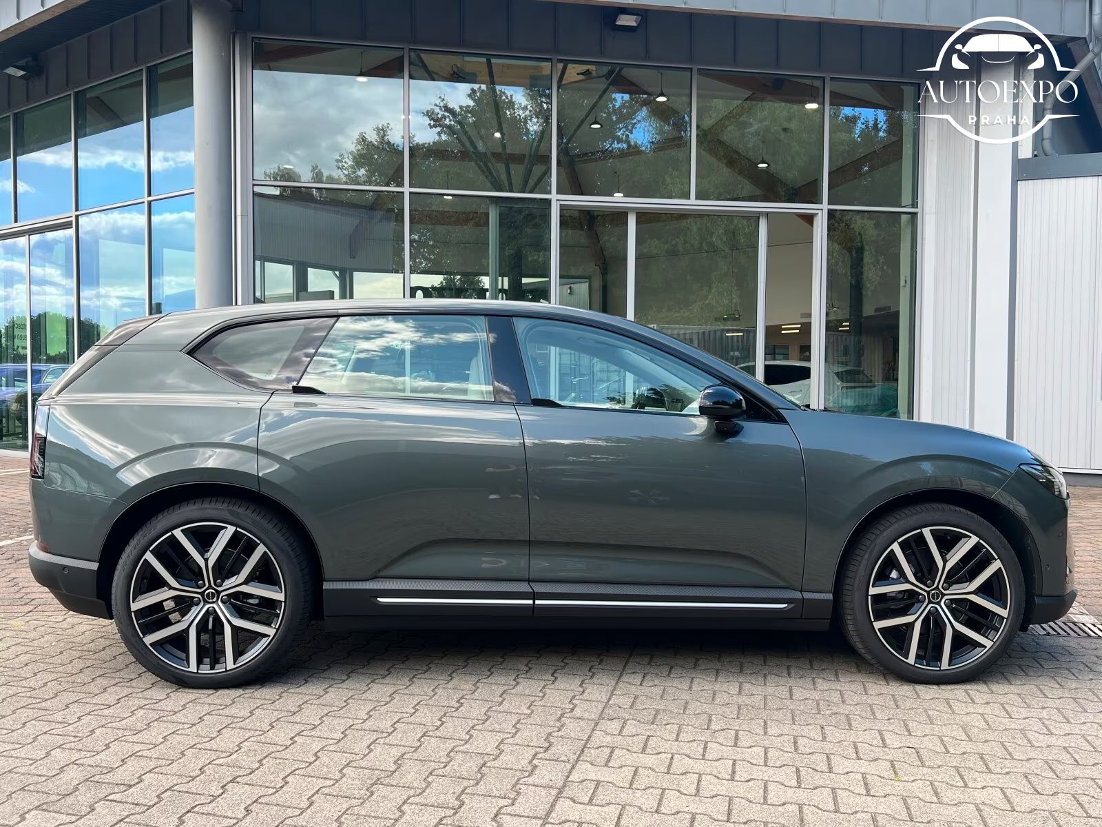Volvo EX60, P10 AWD Ultra* - fotka 6