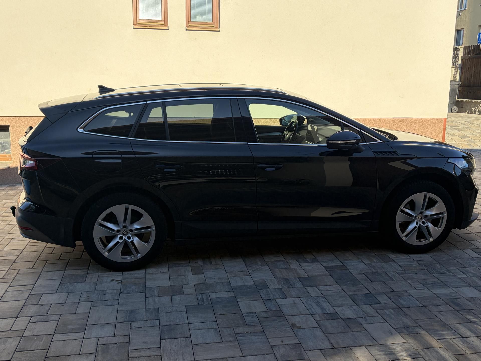 Škoda Enyaq, 60,SOH 92%,tazne,stresni okno - fotka 4