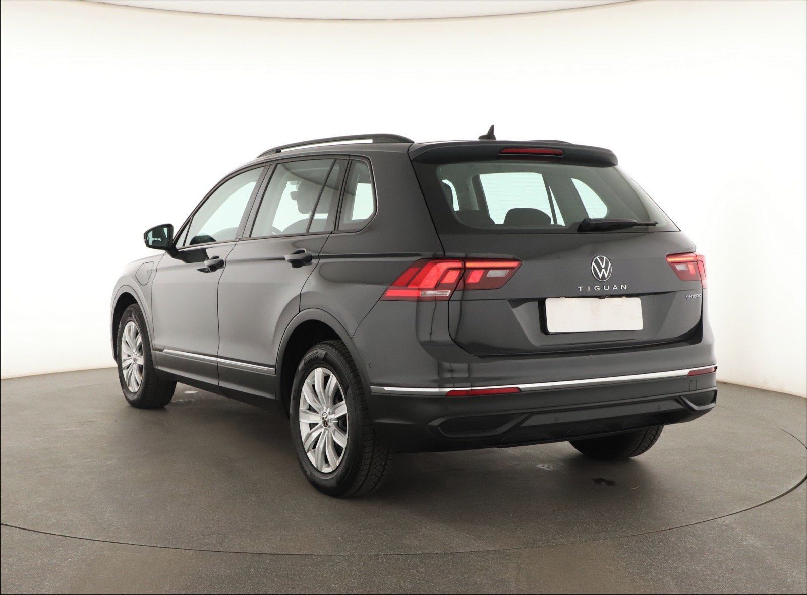 Volkswagen Tiguan, 1.4 TSI eHybrid, Automat, Navi - fotka 4