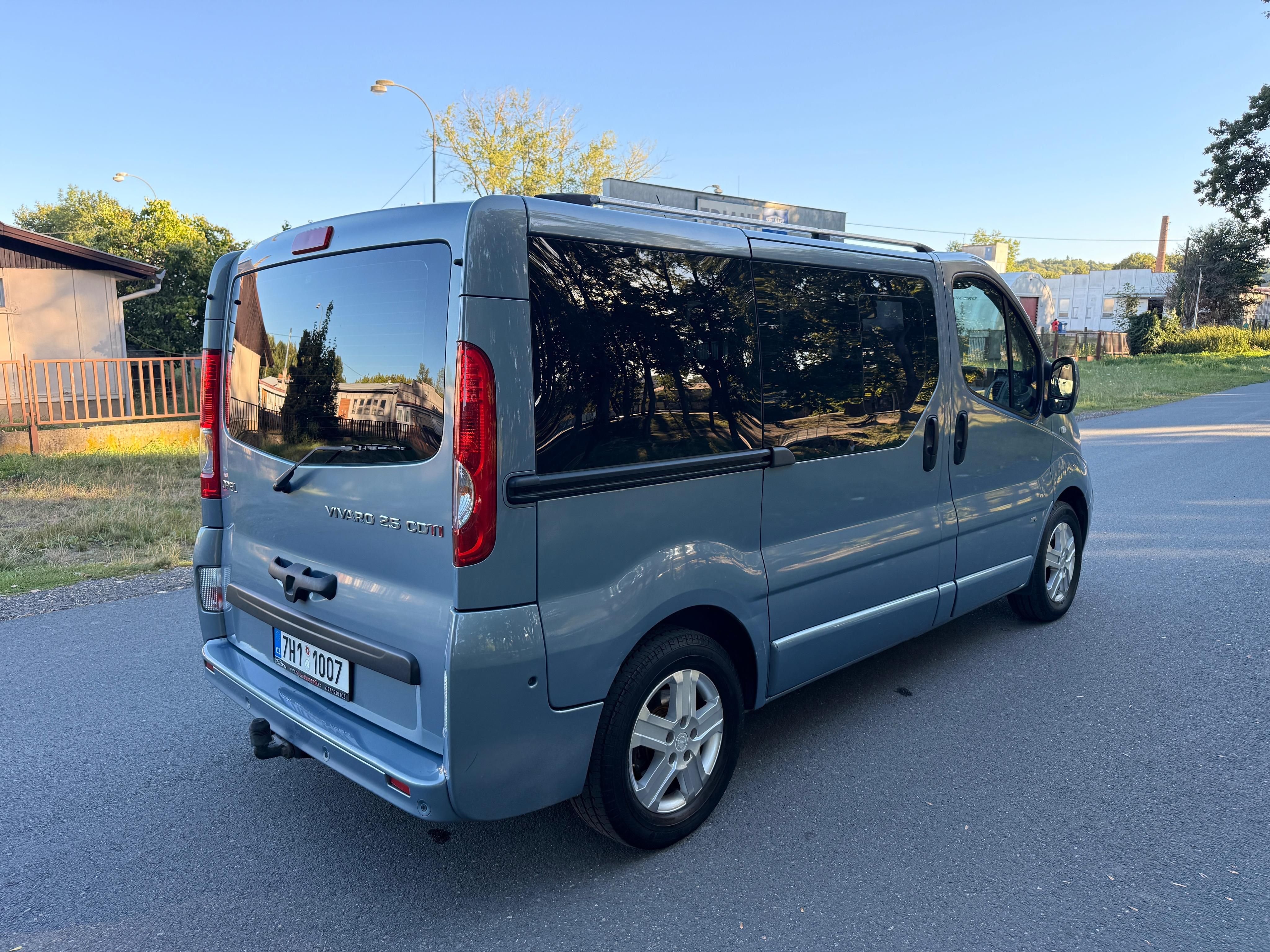Opel Vivaro, 2.5 CDTI 107kw, Westfalia - fotka 5