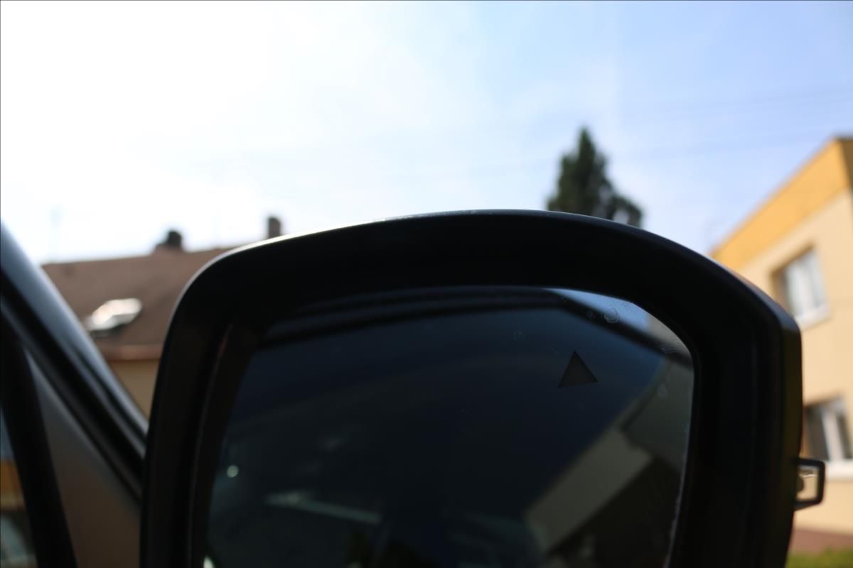 Mitsubishi Outlander, 2,4 PHEV, 7míst, Invite - fotka 6