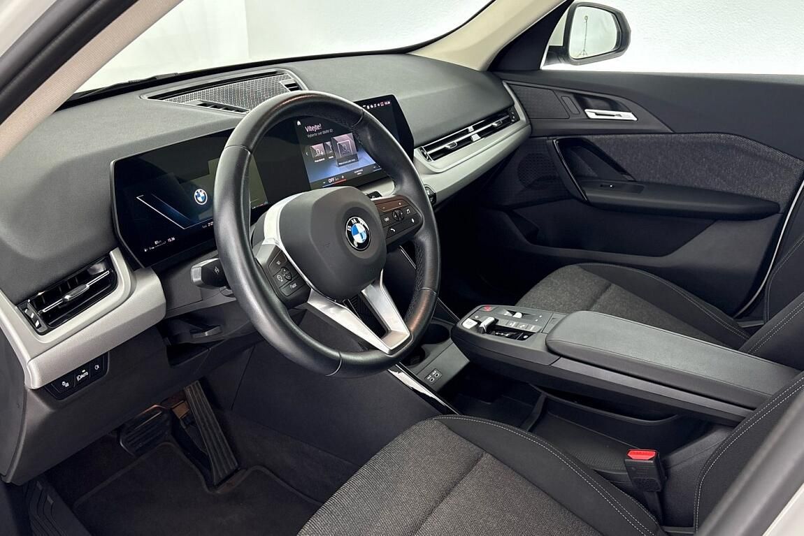 BMW X1, sDrive18i - fotka 6