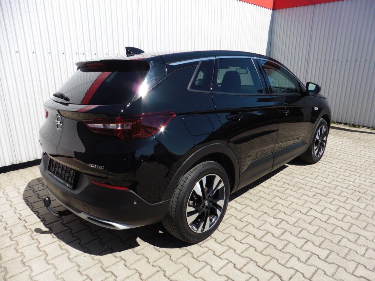 Opel Grandland, 1,2 Ultimate 96kW , Navi - fotka 6