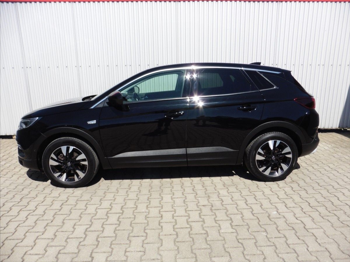 Opel Grandland, 1,2 Ultimate 96kW , Navi - fotka 2