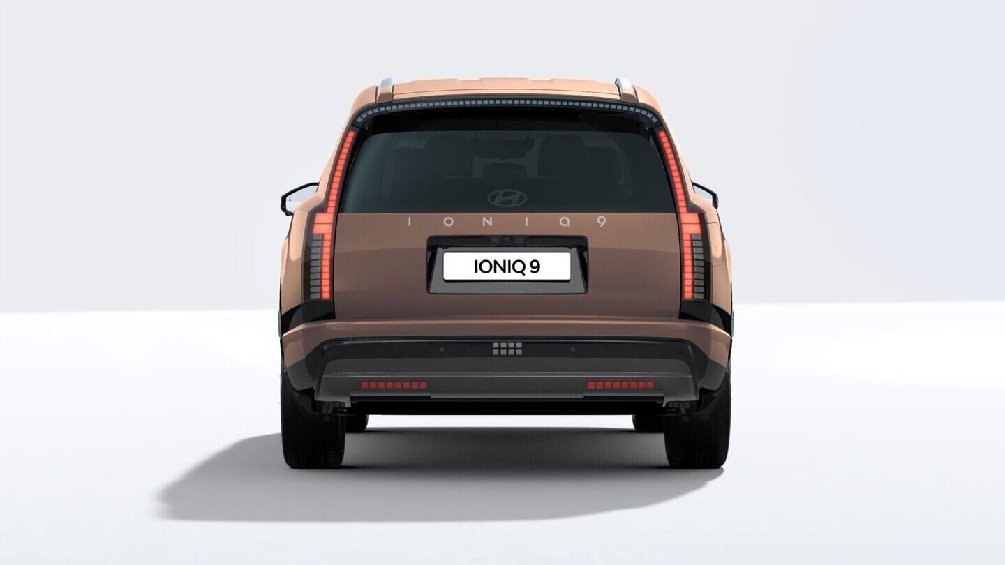 Hyundai Ioniq 9, 7S ME Premium POWER 110 kWh 22 - fotka 4