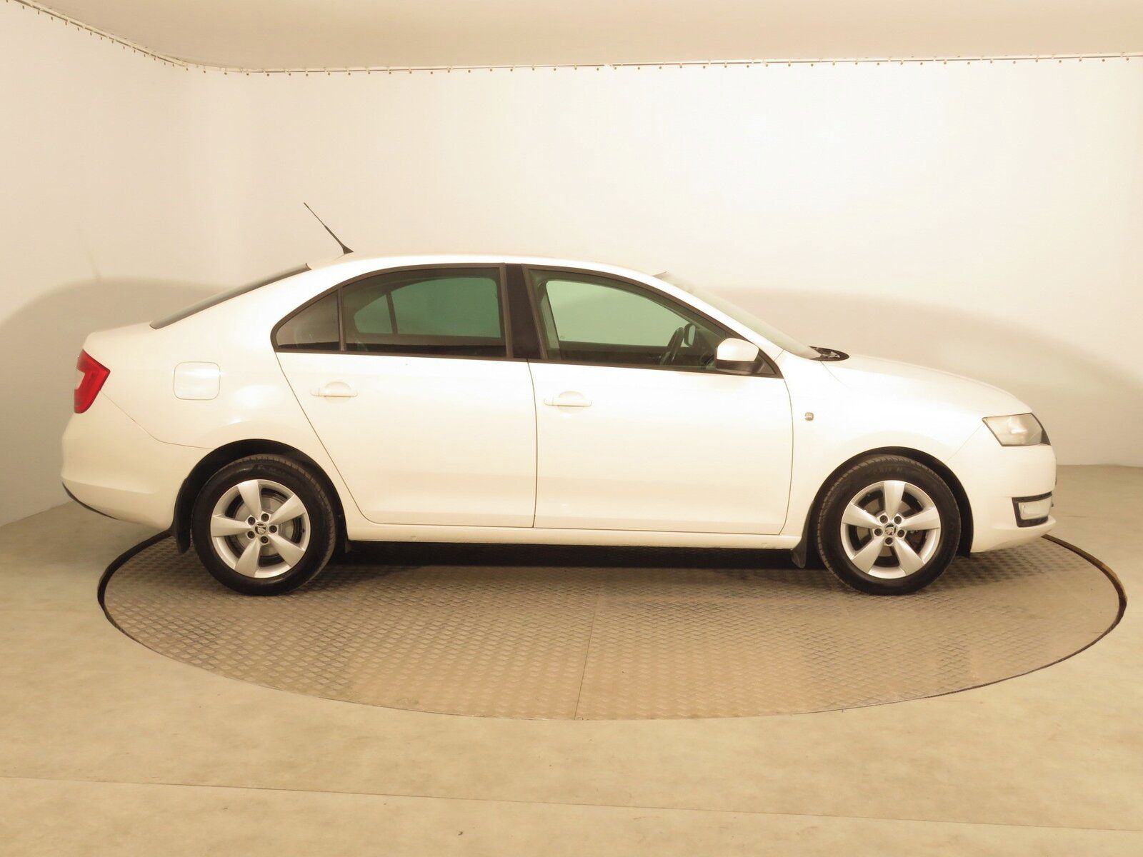 Škoda Rapid, 1.2 TSI, Serv.kniha - fotka 6
