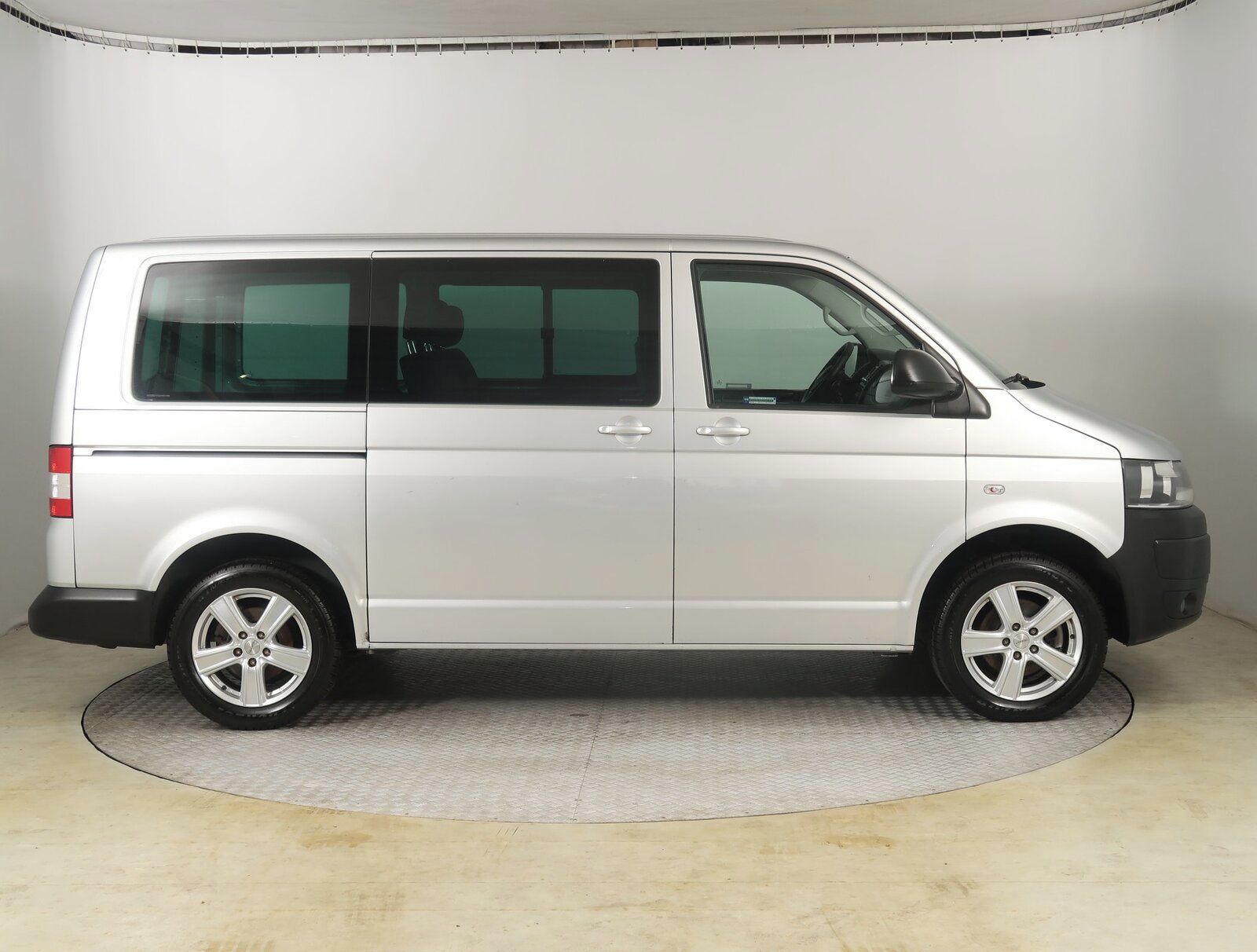 Volkswagen Transporter, 2.0 TDI, Kombi, 5 míst, KR - fotka 6