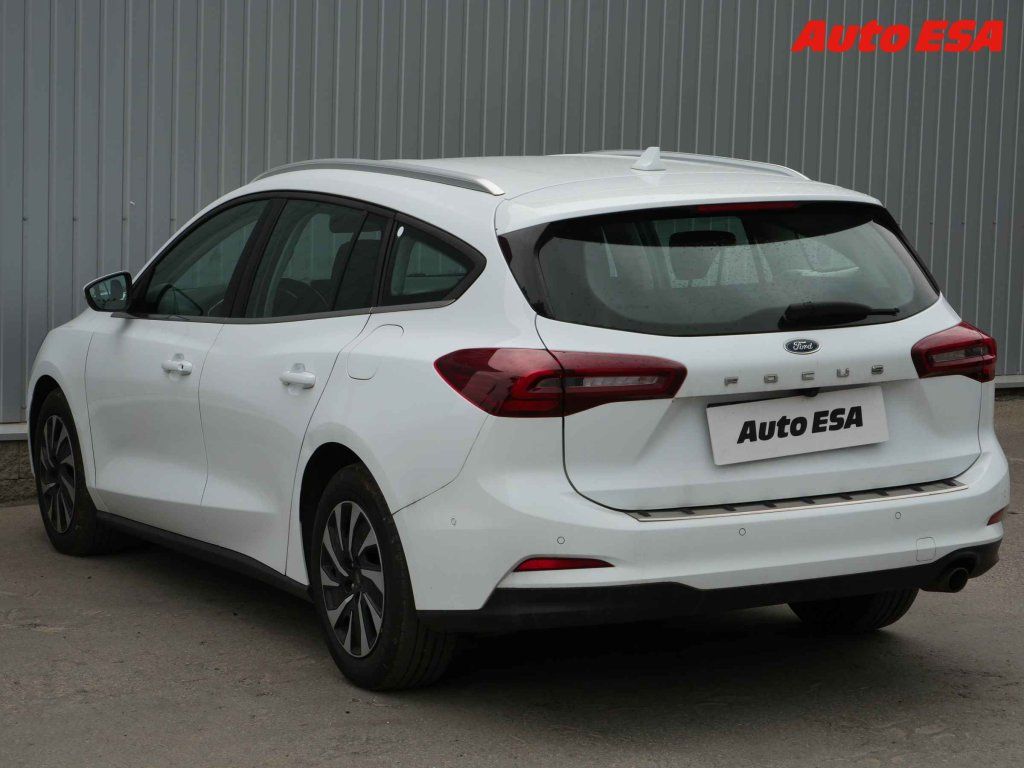 Ford Focus, 1.5 TDCi,2.maj,ČR,AT - fotka 6