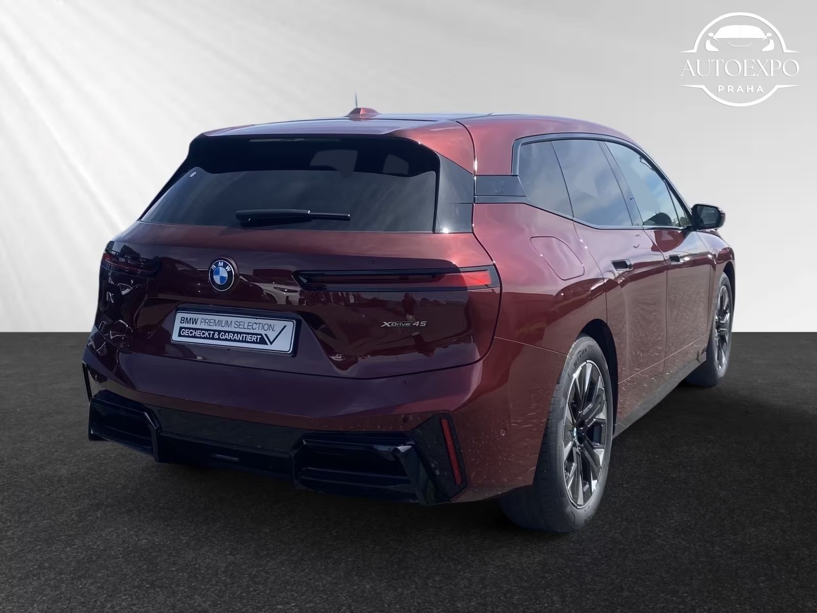 BMW iX, xDrive45* - fotka 2