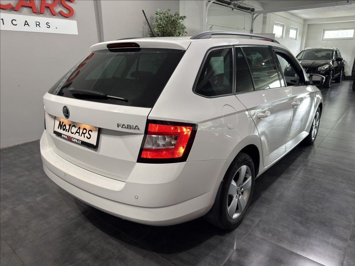 Škoda Fabia, 1,2   TSI SPORT VÝHŘEV SEDADEL - fotka 5