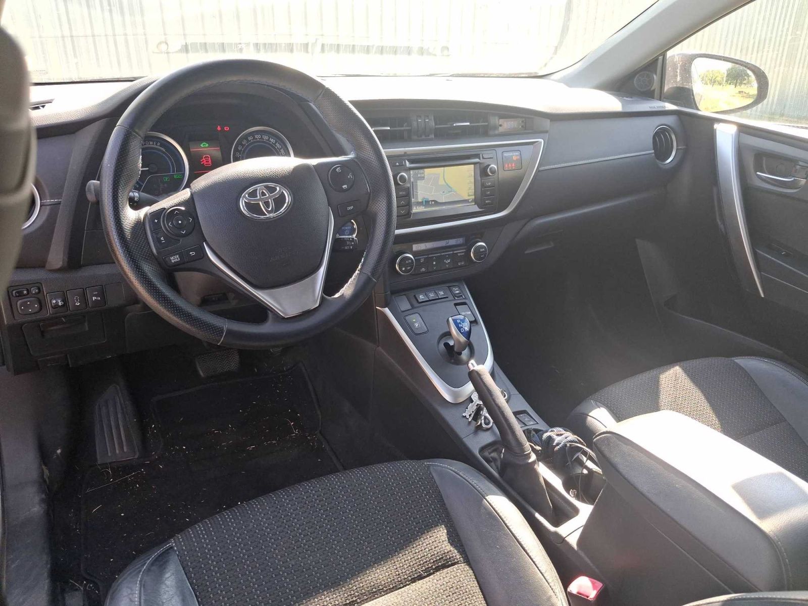 Toyota Auris, Hybrid, Automat, Navi - fotka 3