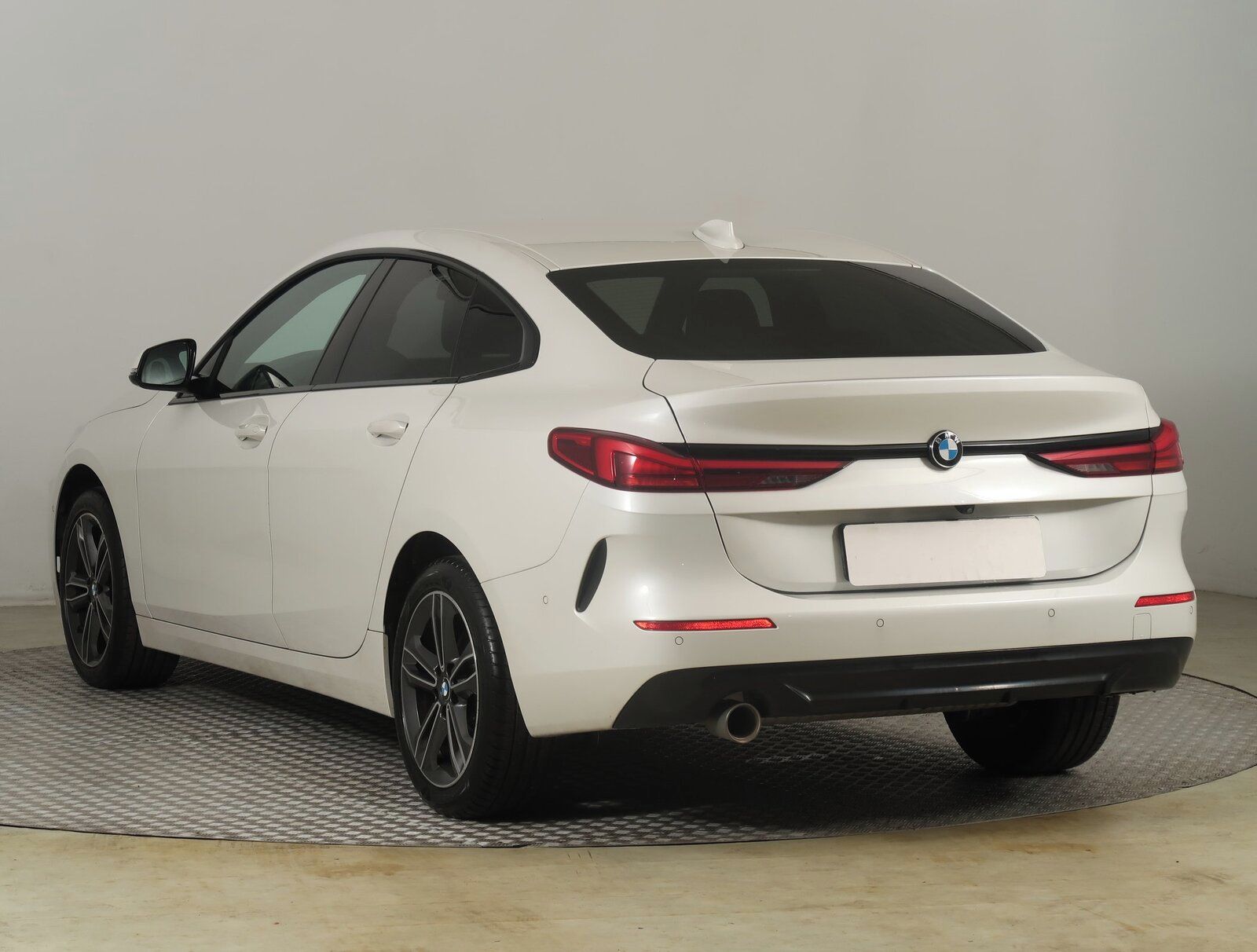 BMW Řada 2, 218i Gran Coupé, M Paket - fotka 4