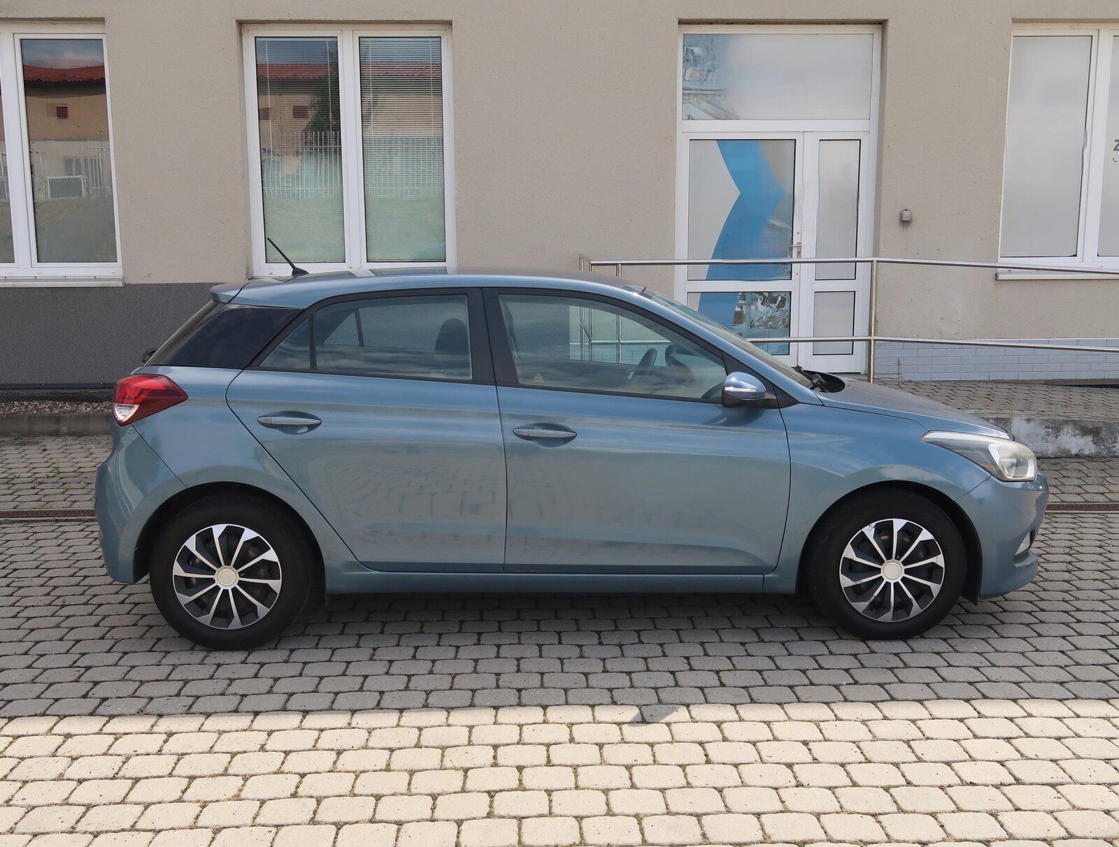Hyundai i20, 1.1 CRDi, Serv.kniha, Klima - fotka 6
