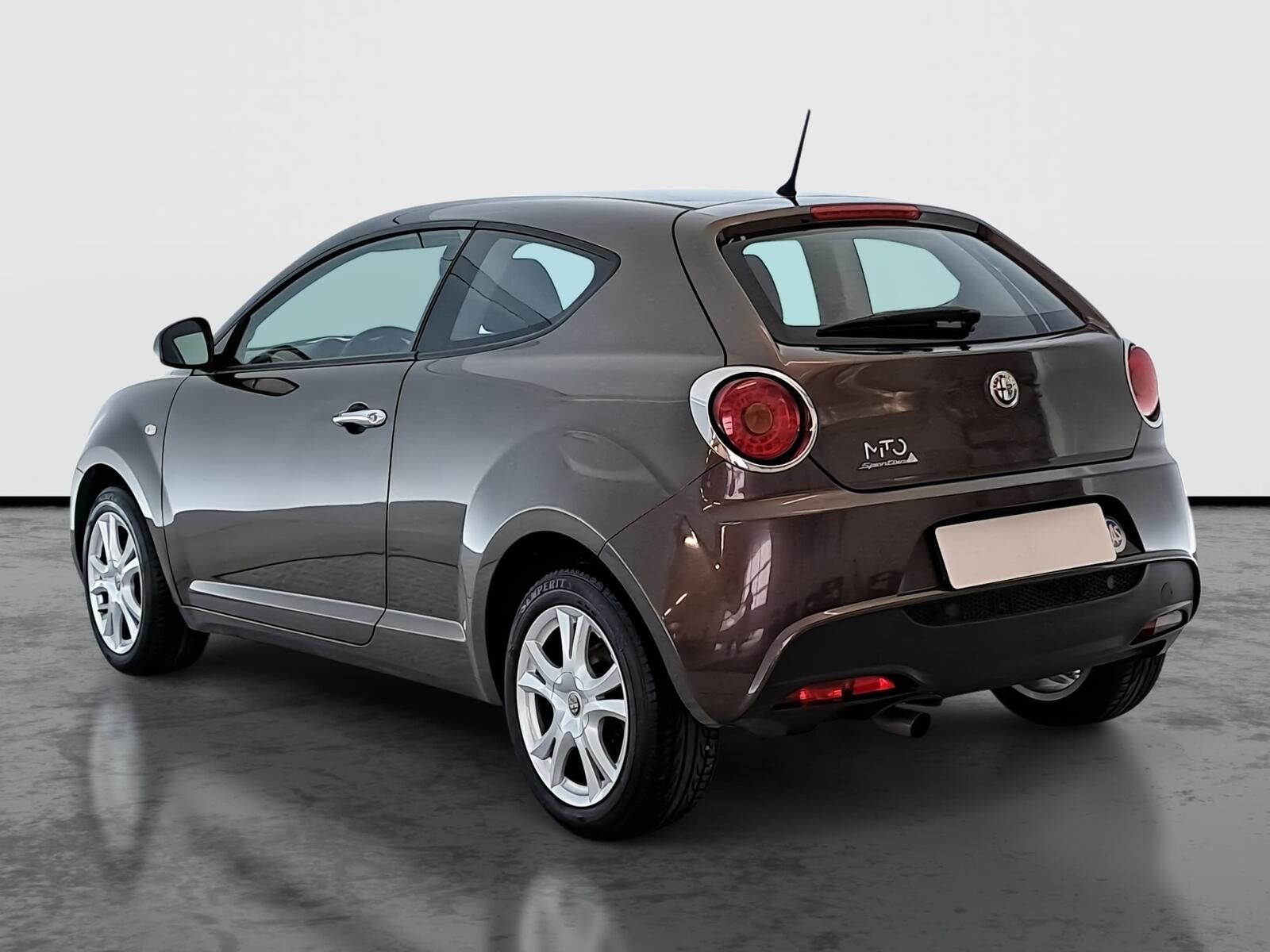 Alfa Romeo MiTo, 1.4 MultiAir, Klima, El. okna - fotka 4