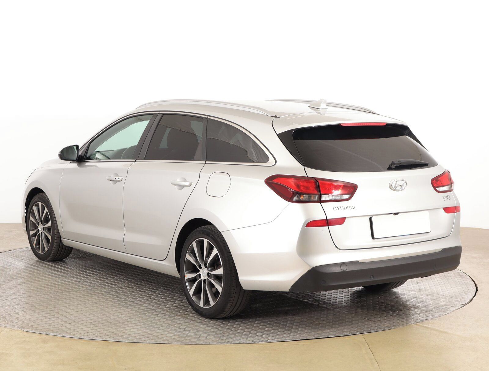 Hyundai i30, 1.4 T-GDI, Style, Automat - fotka 4