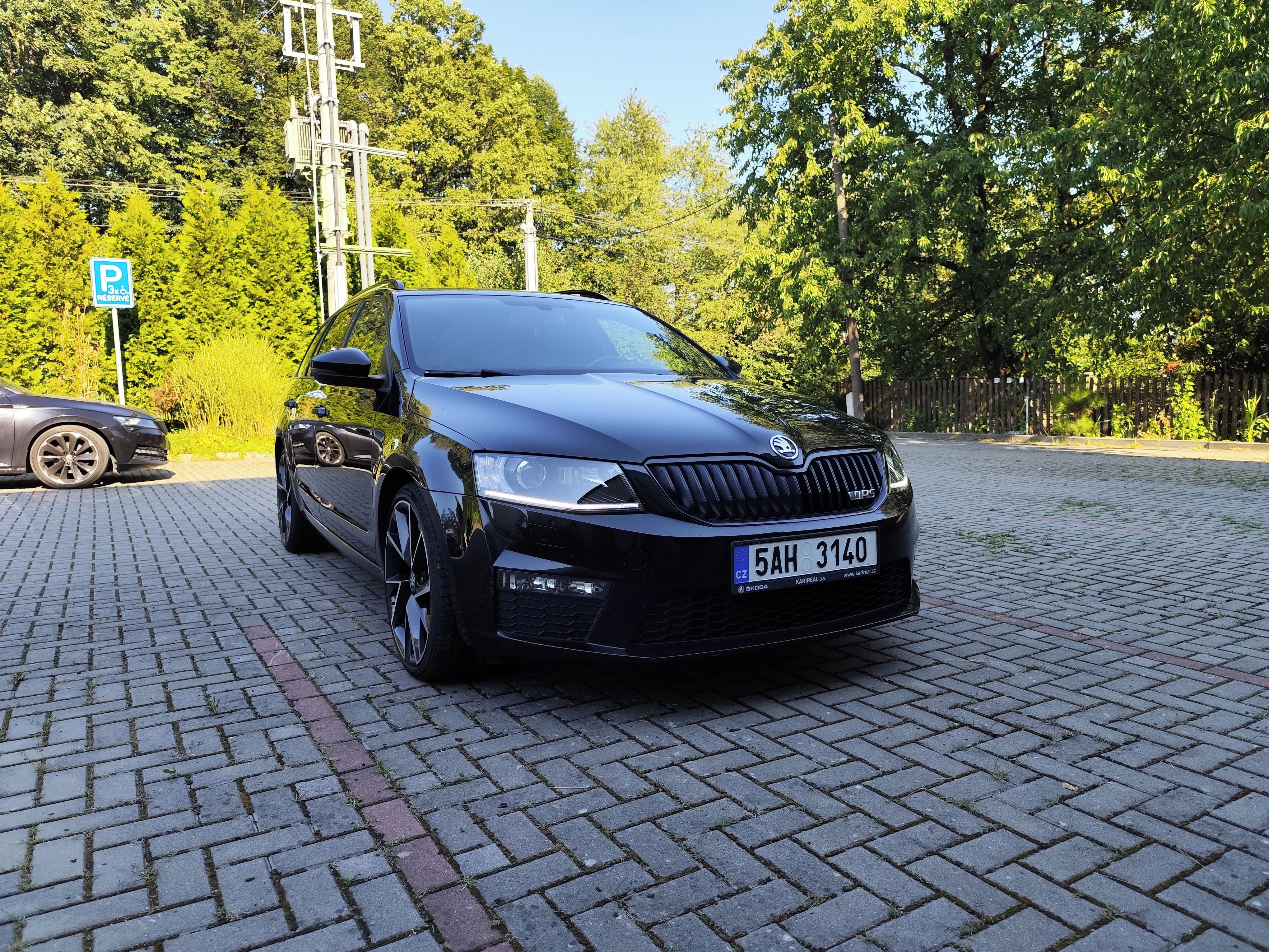 Škoda Octavia, 2.0tdi RS 4x4 - fotka 2
