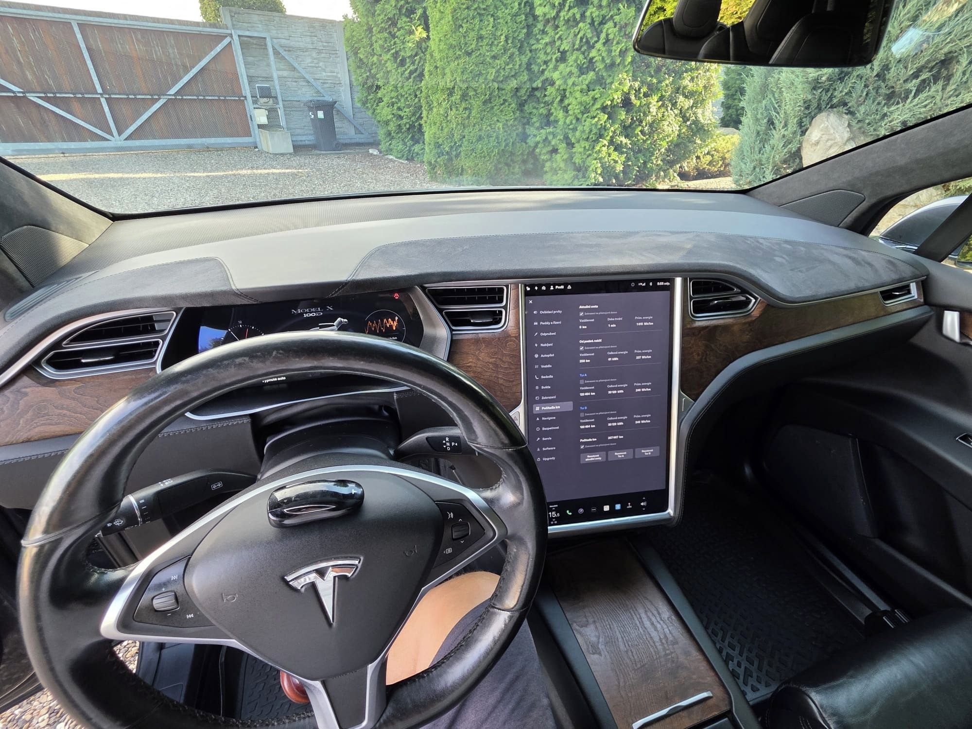 Tesla Model X, 100D AWD – 2017 – 6 míst - fotka 5