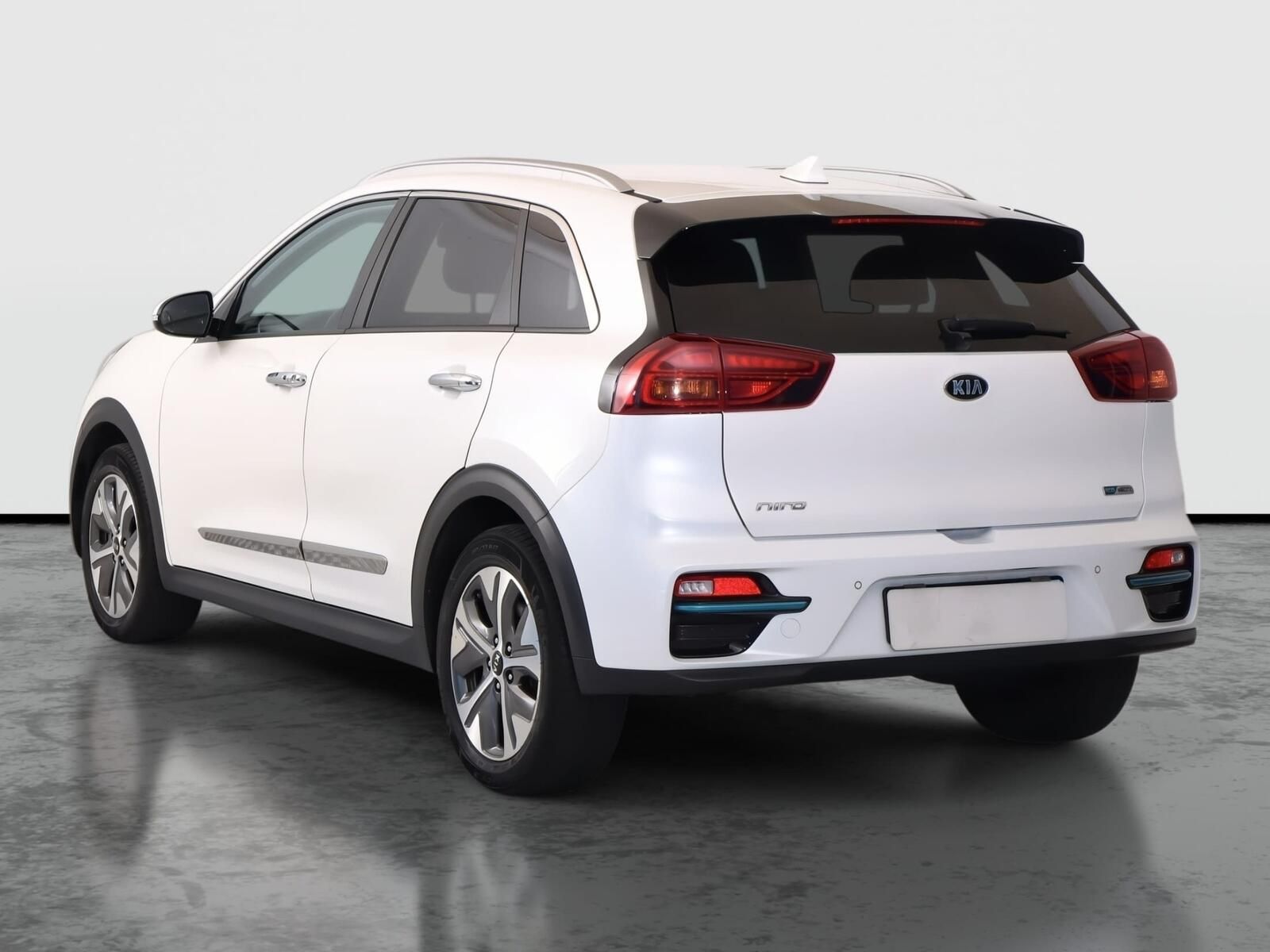 Kia Niro EV, 64 kWh, Automat, Serv.kniha - fotka 4