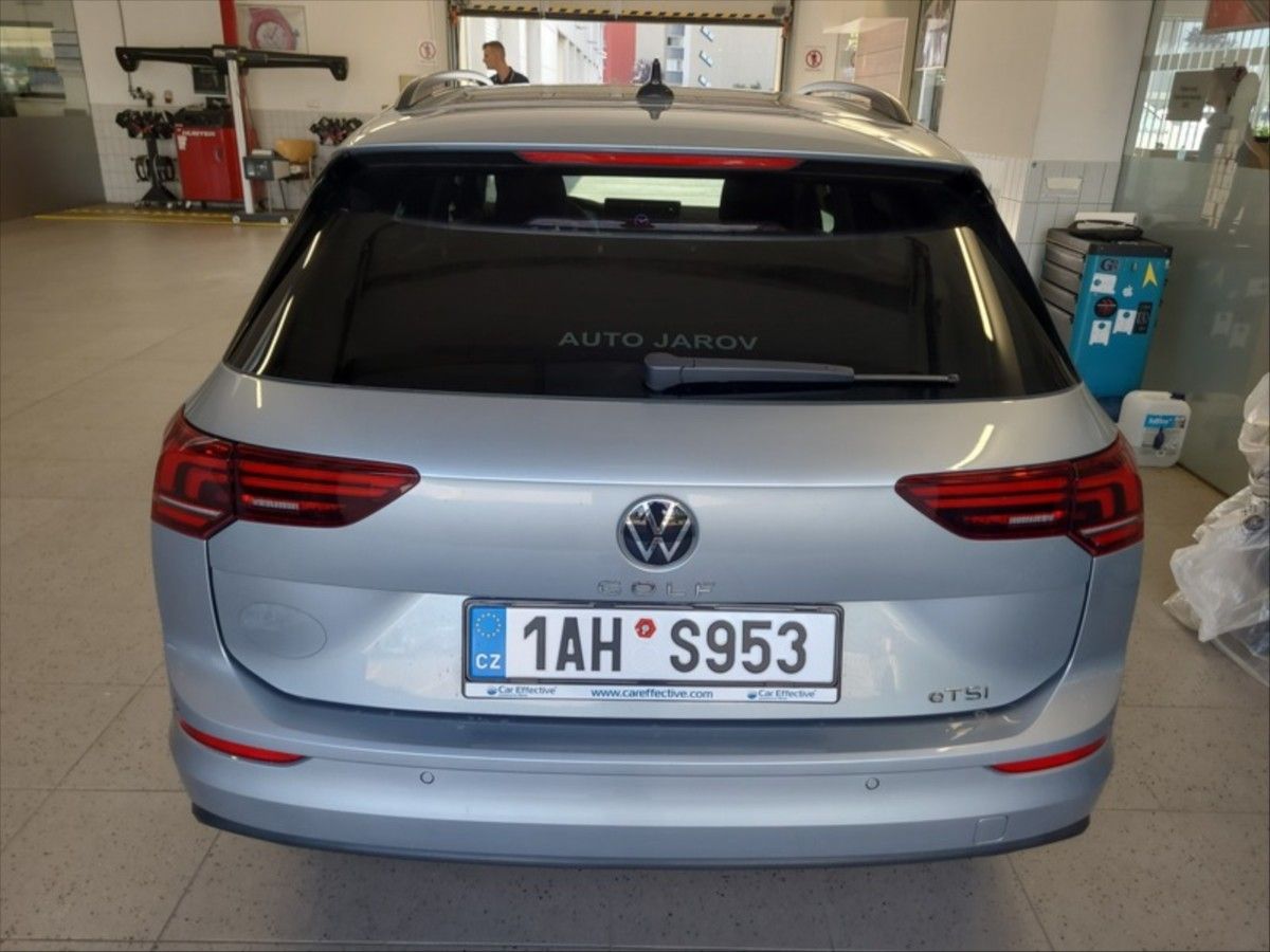Volkswagen Golf, 1,5 TSi 85kW DSG Life - fotka 2