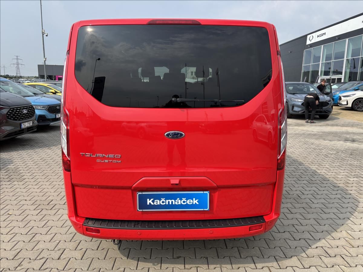 Ford Tourneo Custom, 2,0 EcoBlue 125Wk Titanium L1 - fotka 4