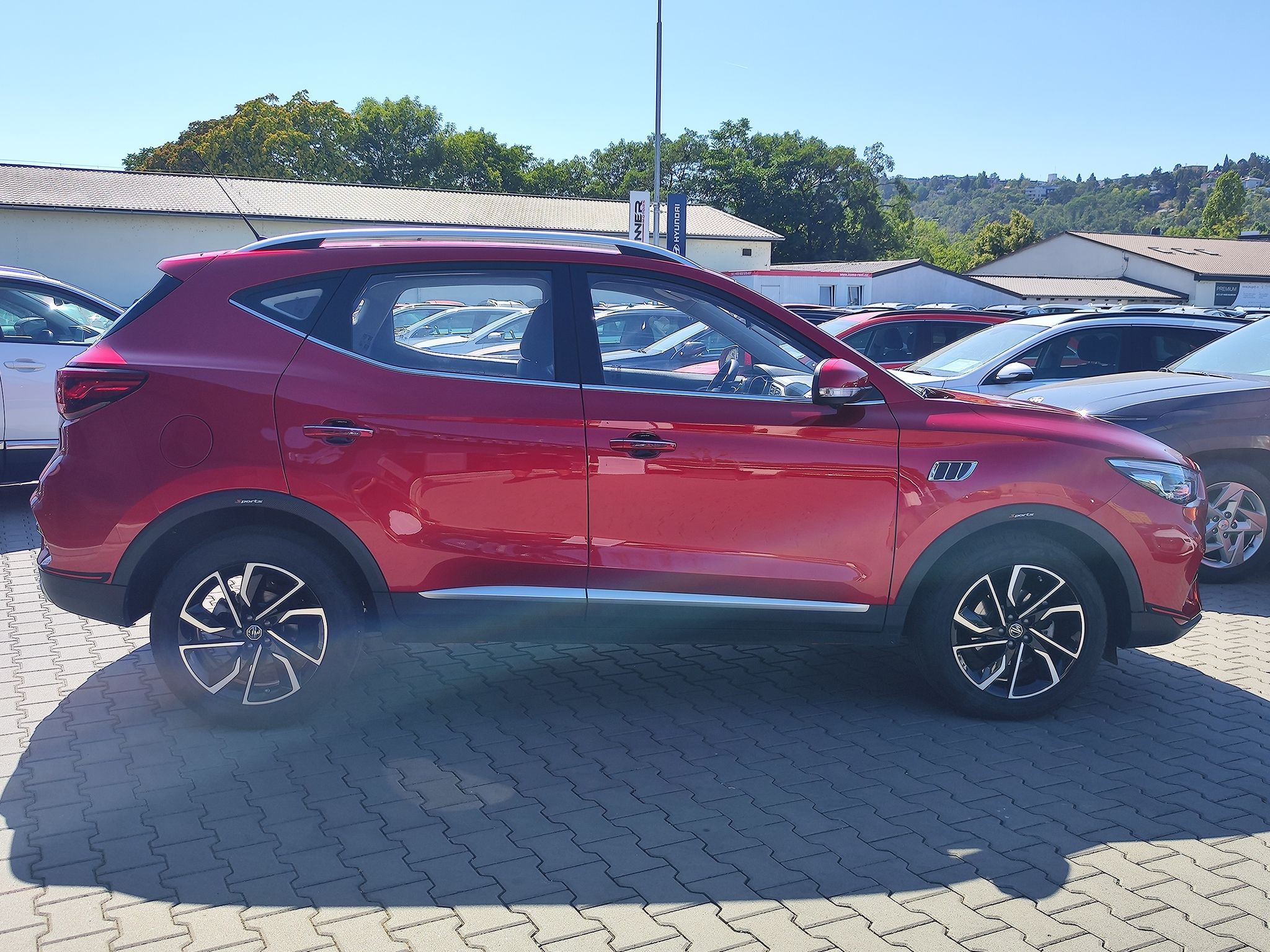MG ZS, 1.5i/78kW Emotion Plus - fotka 4