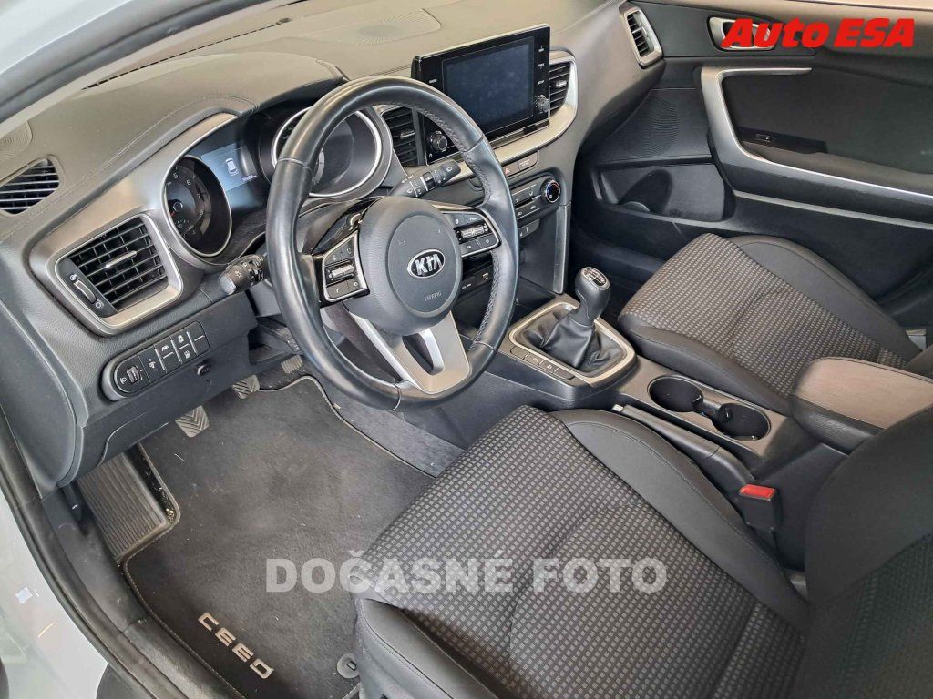 Kia Cee´d, 1.0i - fotka 3
