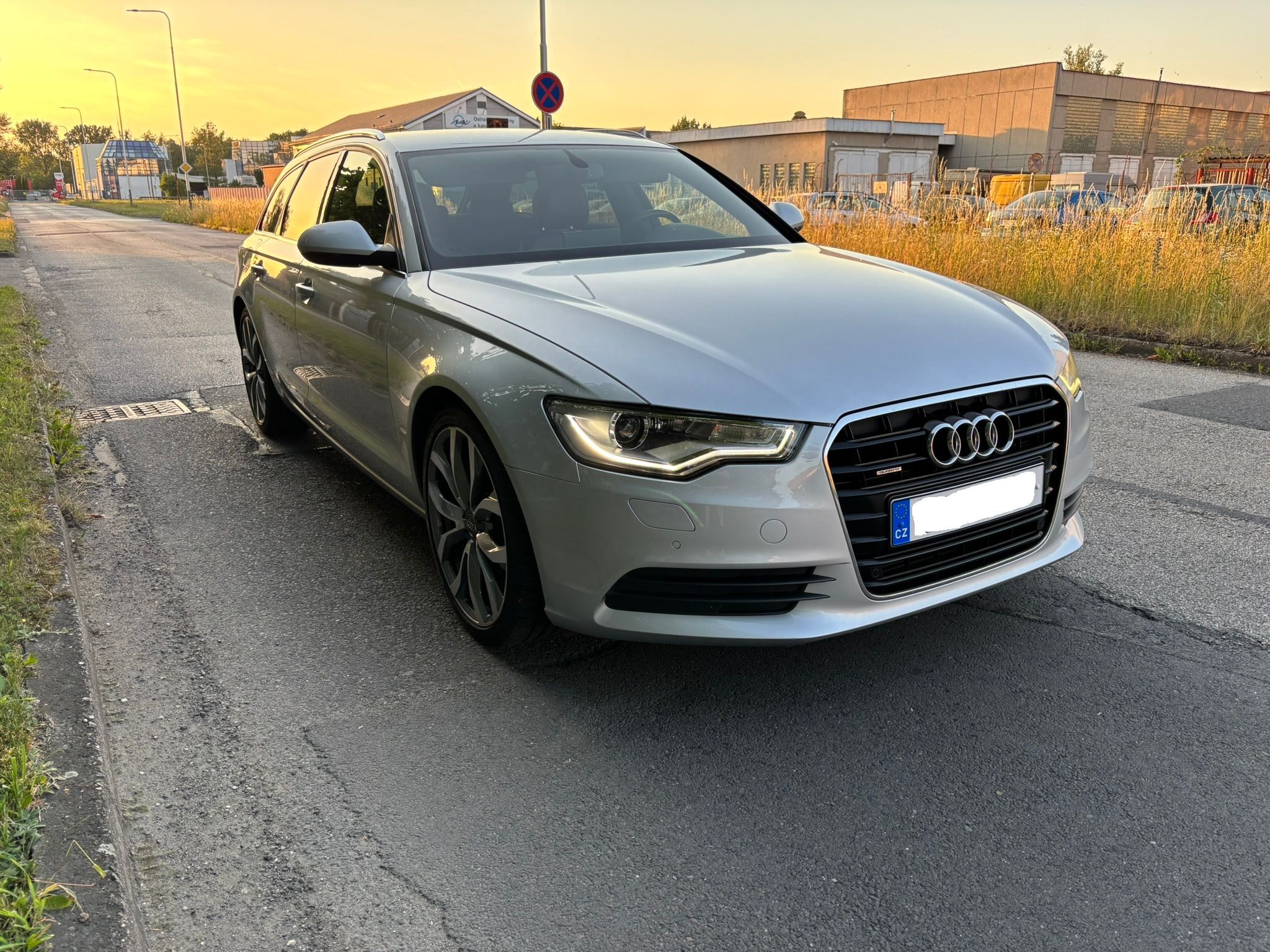 Audi A6 Avant, 3.0TDI 150kw Quattro - fotka 6