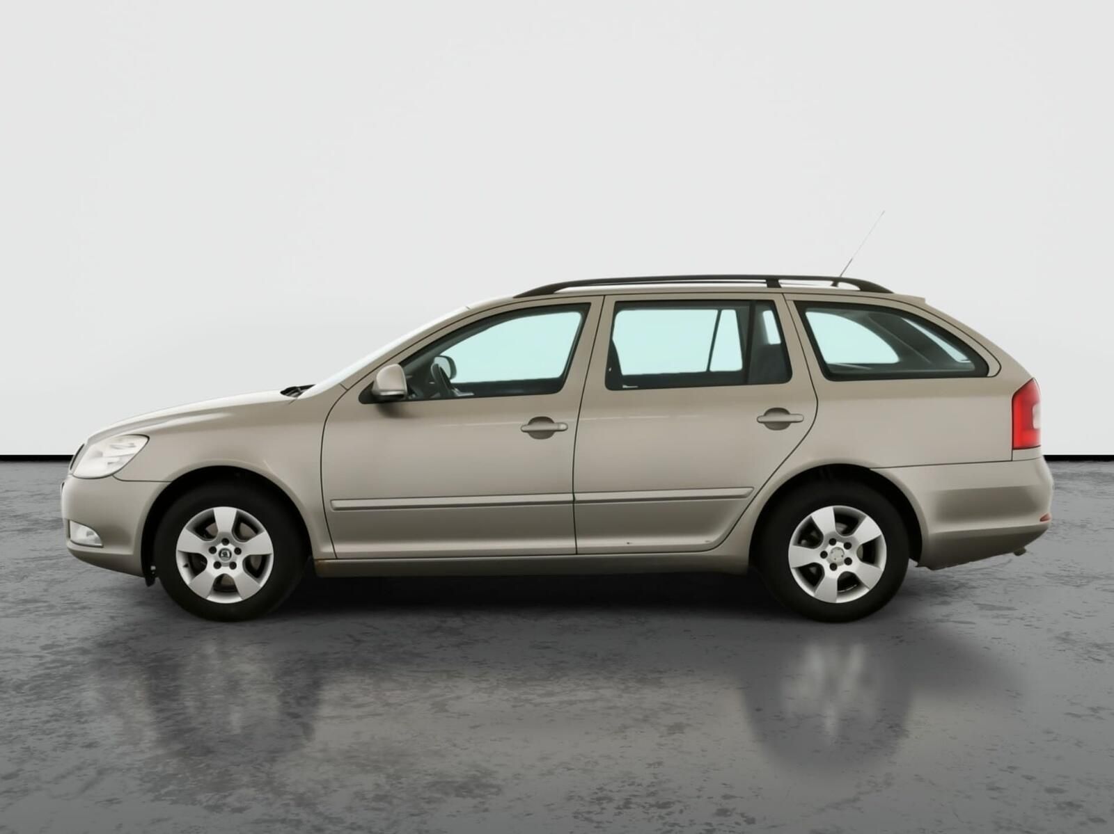Škoda Octavia, 2.0 TDI, Tažné - fotka 3