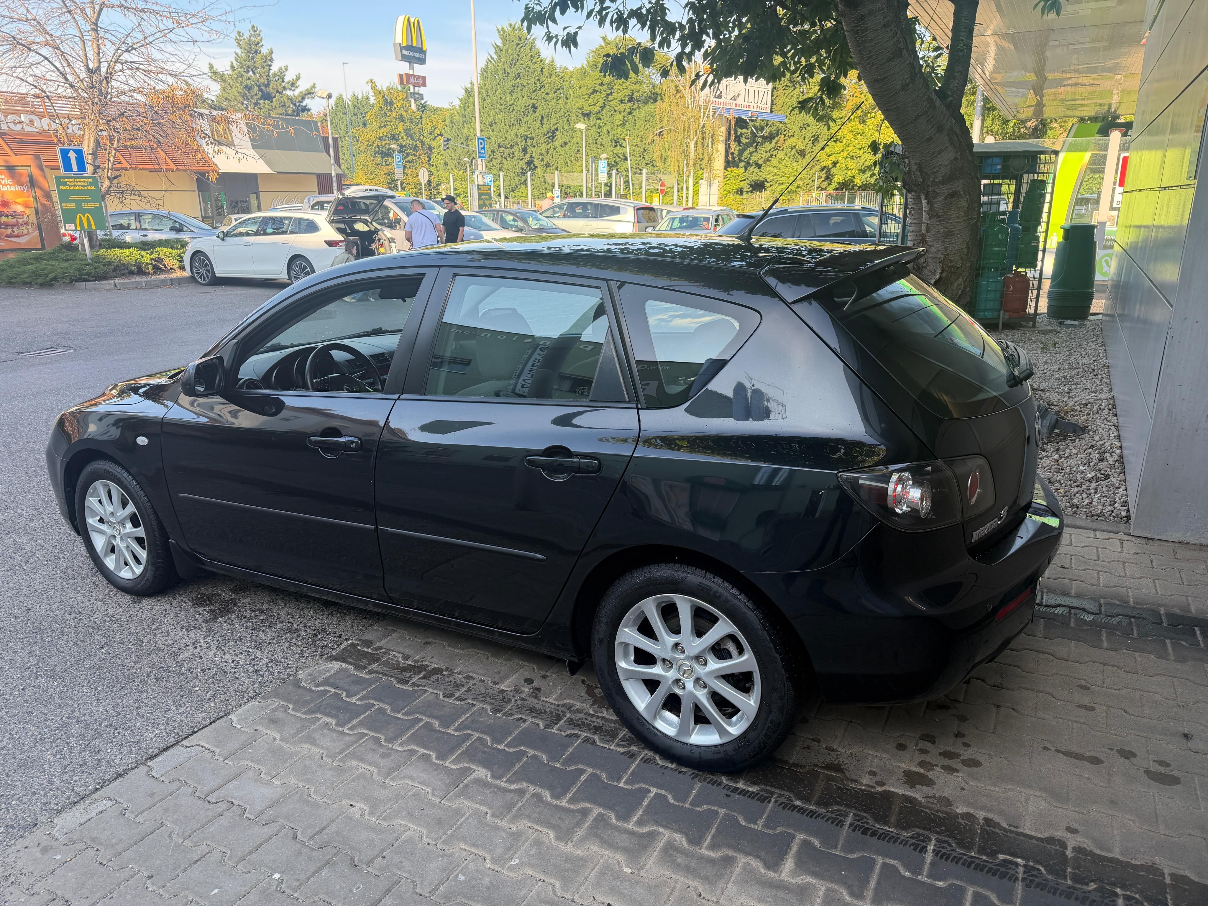 Mazda 3, 1.6benzin,automat,TOP Stav - fotka 3