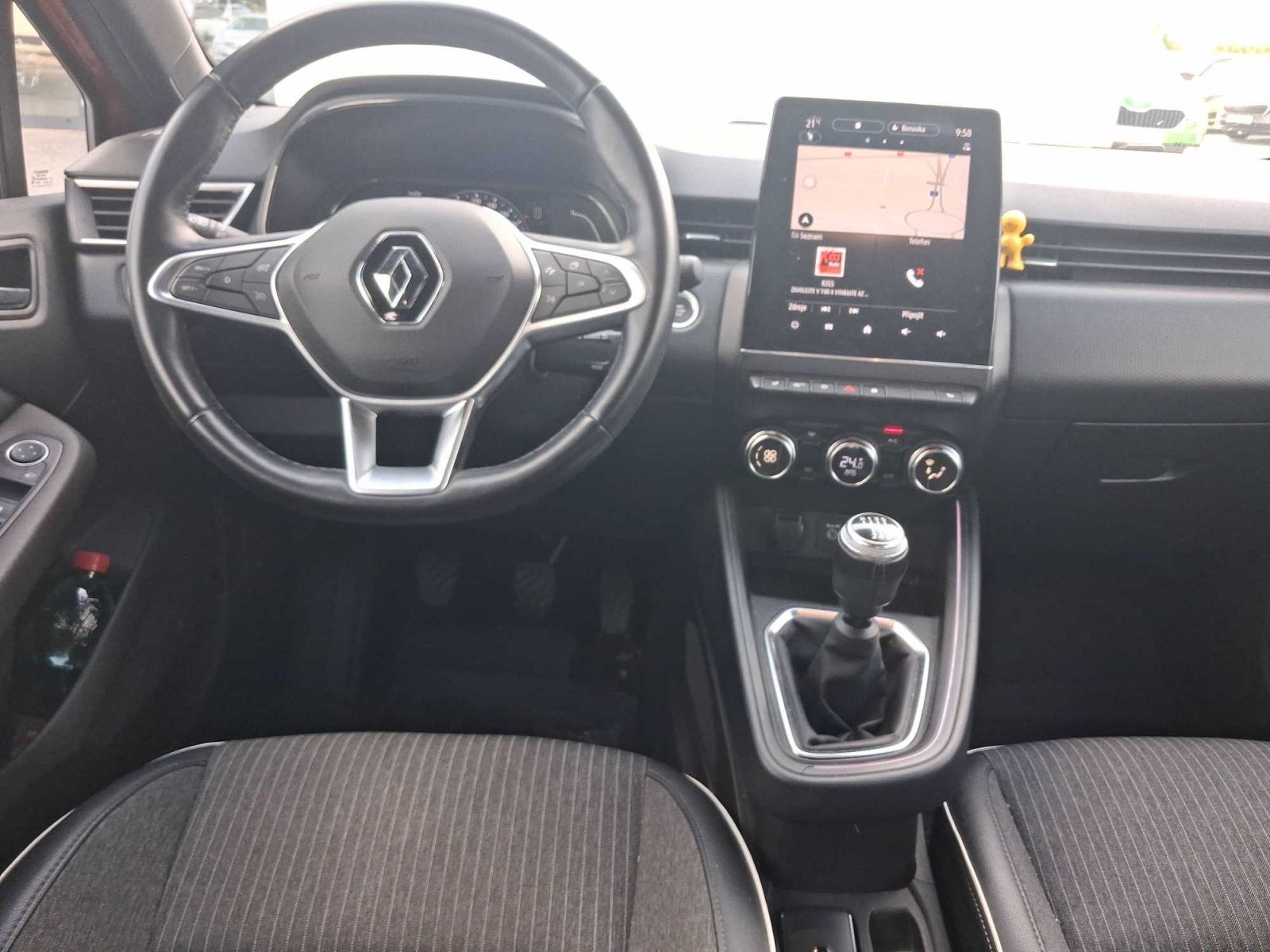 Renault Clio, 1.0 TCe, Intens, Serv.kniha - fotka 3